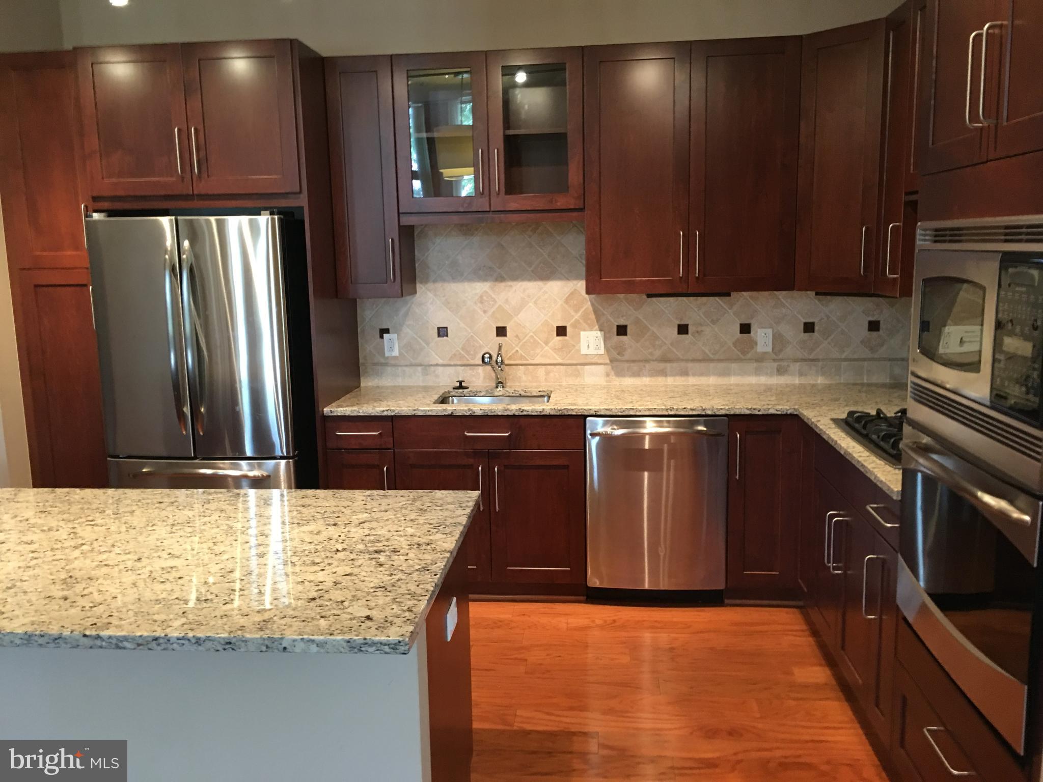 ONE PARK CREST CONDOMINIUM - Residential Lease