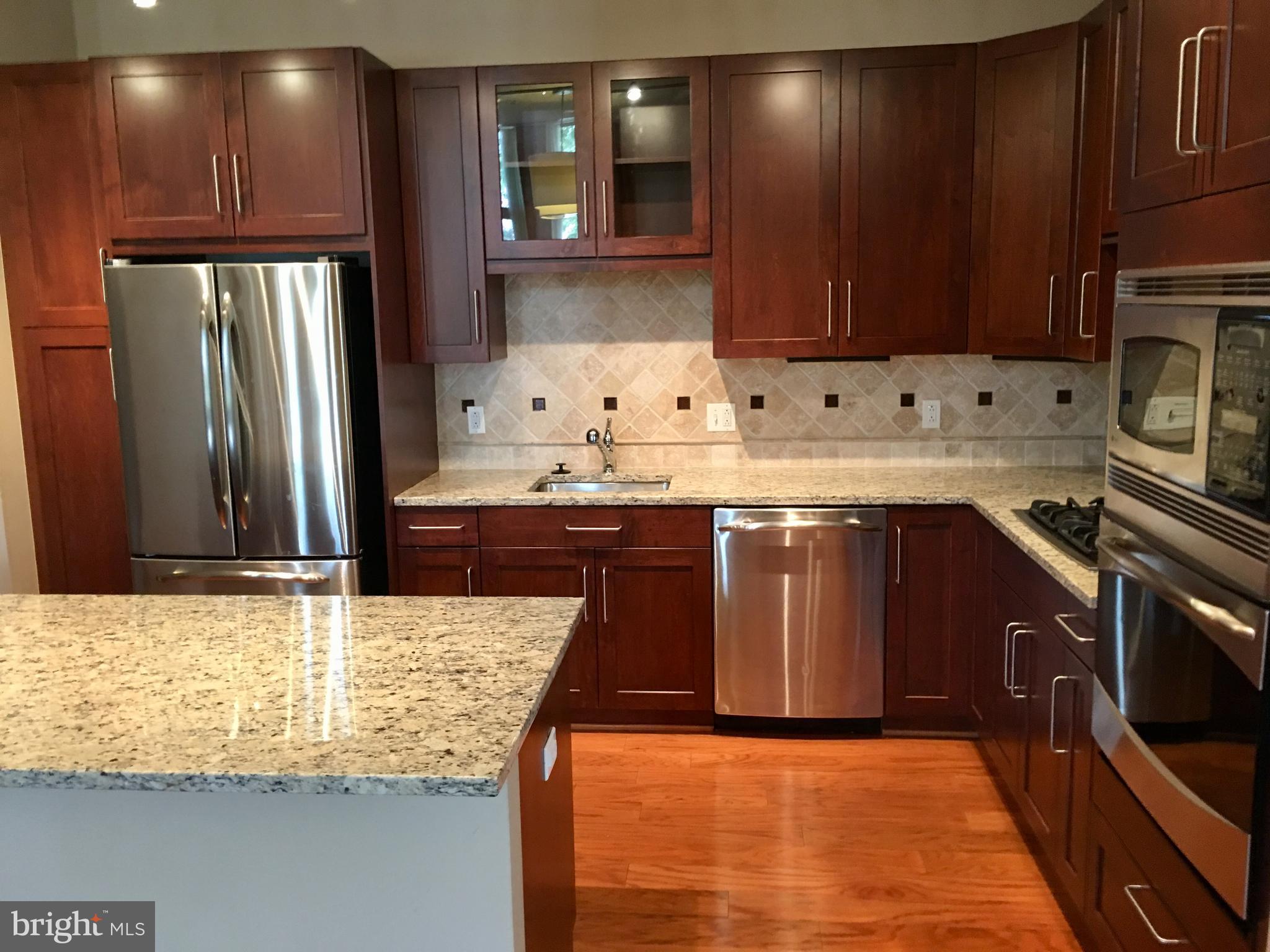 ONE PARK CREST CONDOMINIUM - Residential Lease