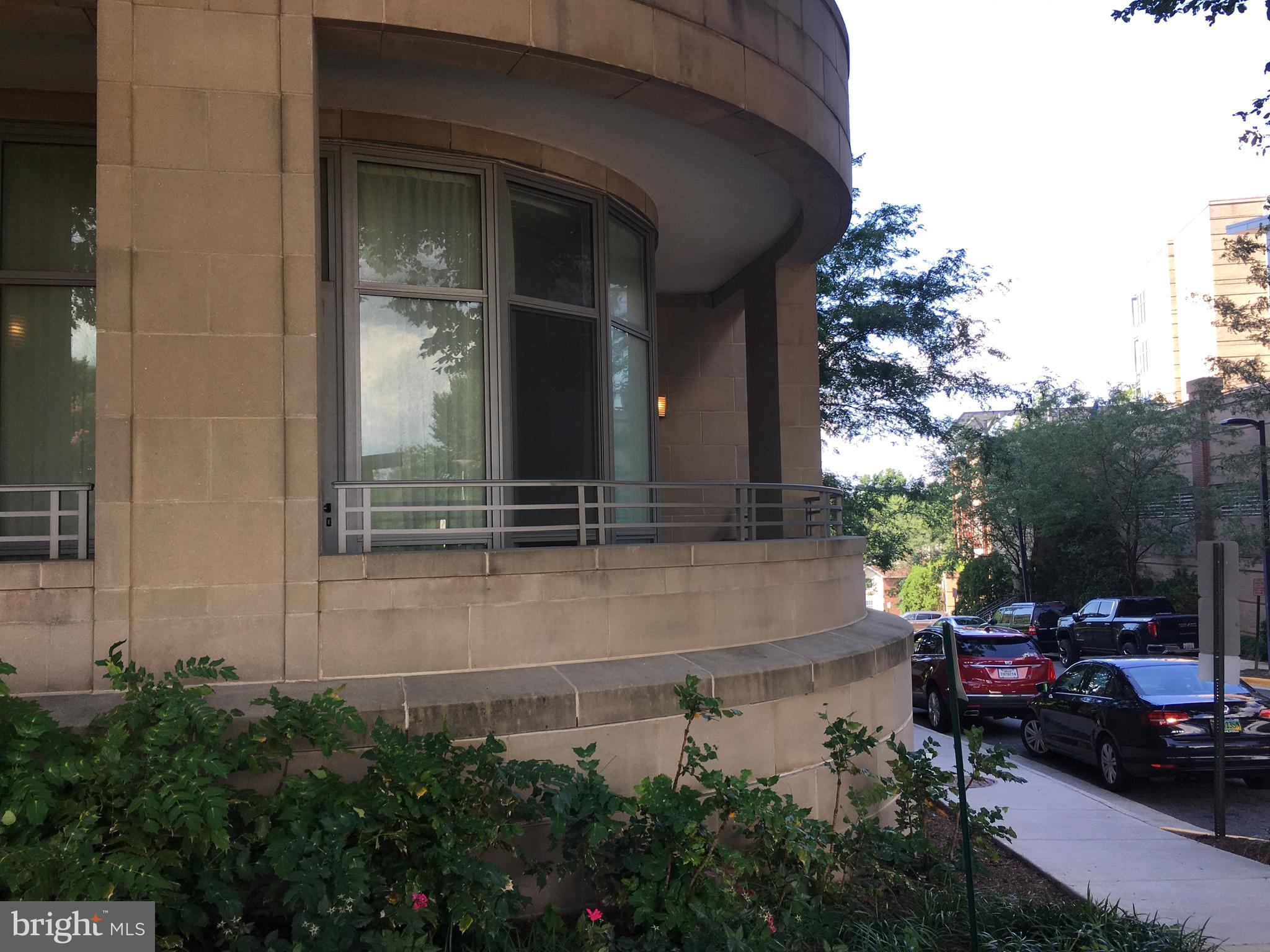 ONE PARK CREST CONDOMINIUM - Residential Lease