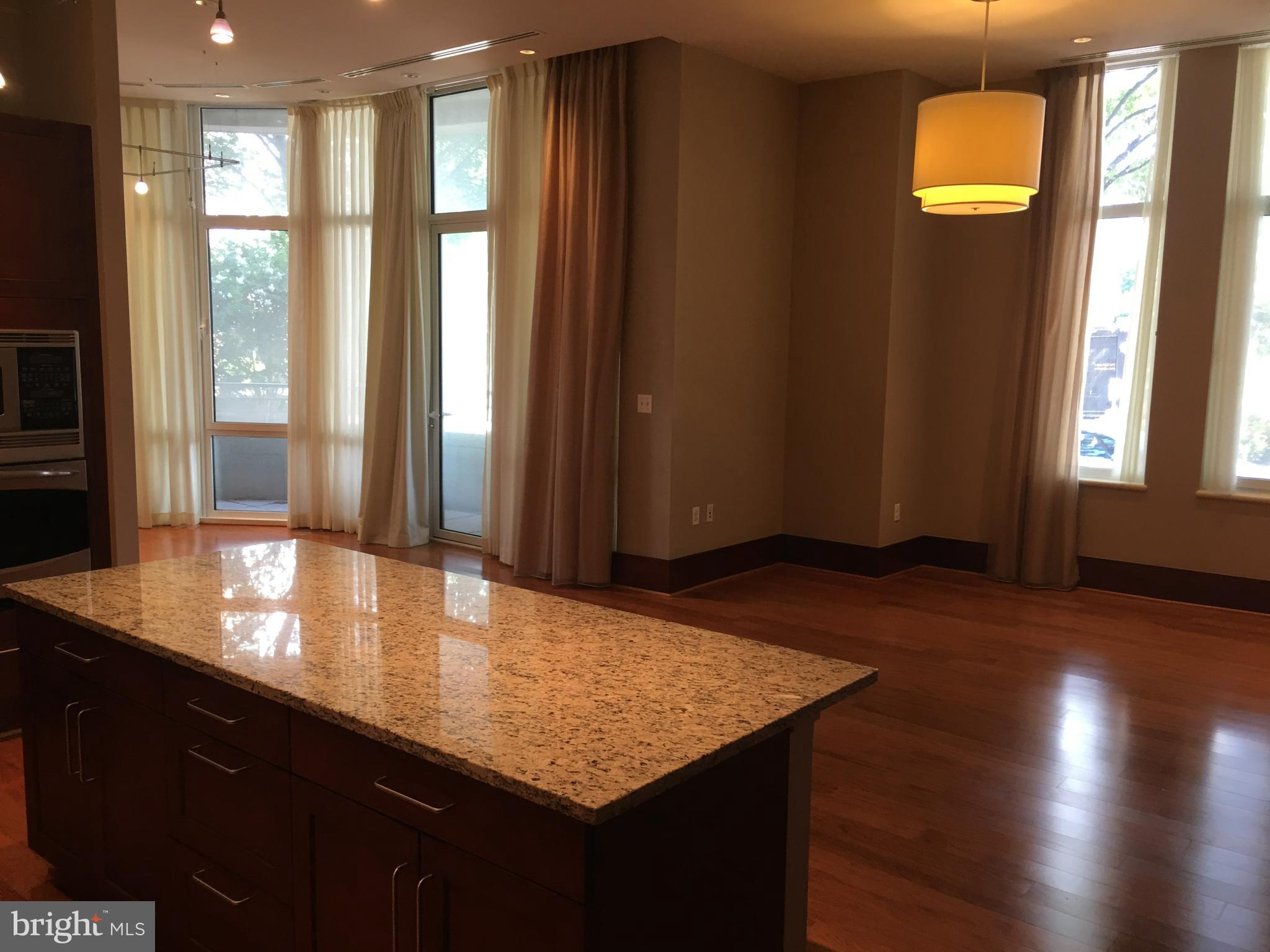 ONE PARK CREST CONDOMINIUM - Residential Lease