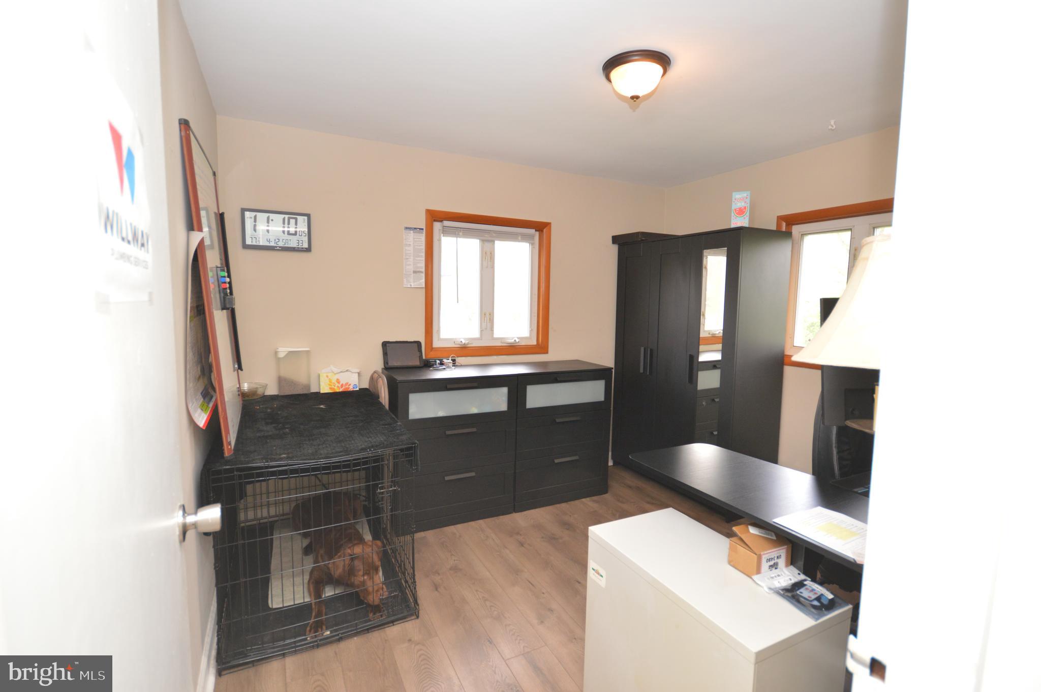 VALLEY VIEW - Residential Lease