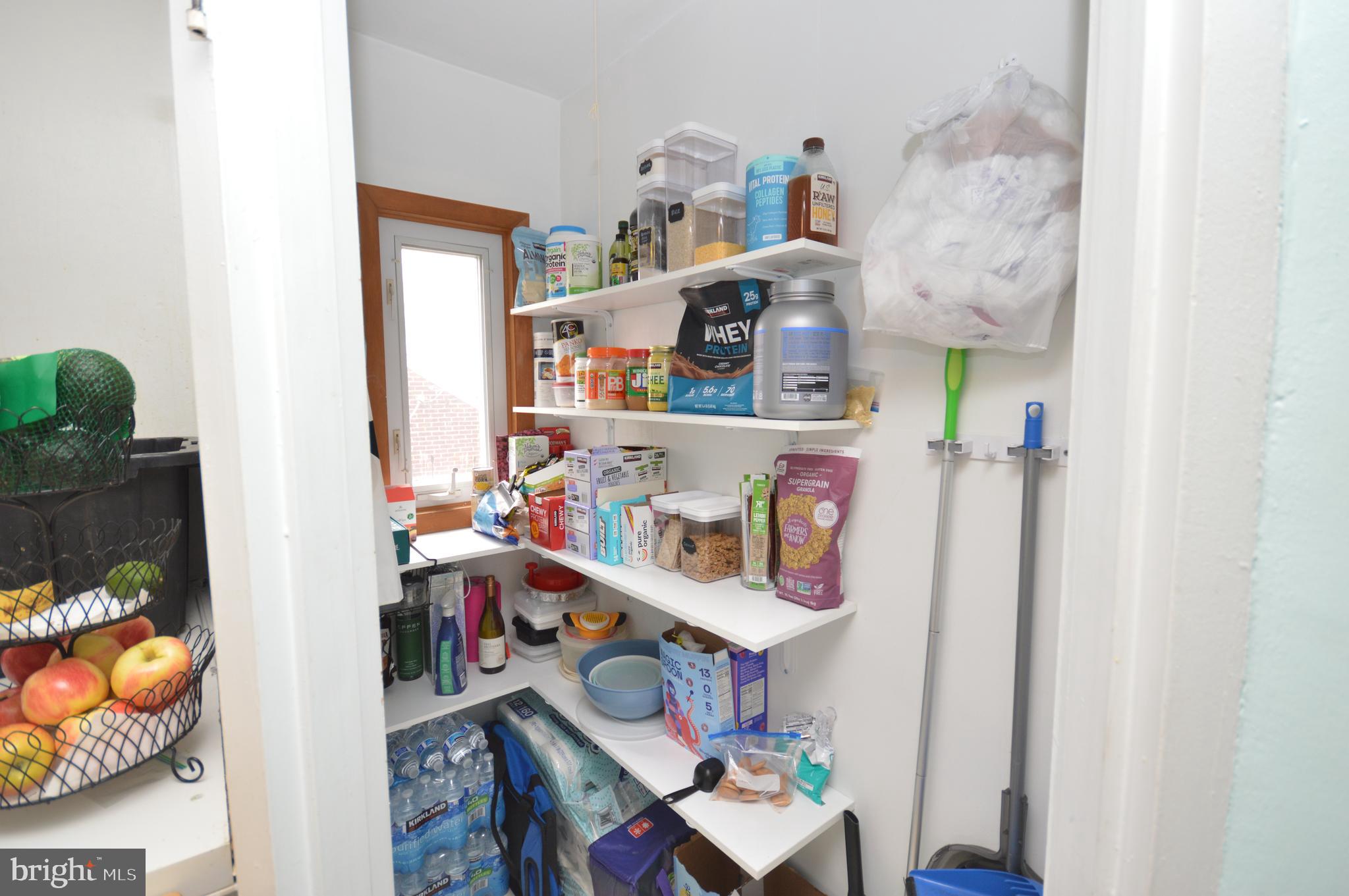 VALLEY VIEW - Residential Lease