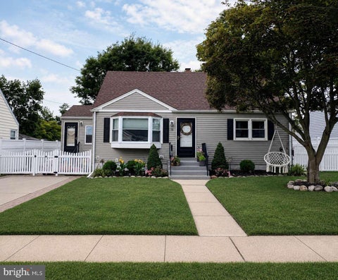 Photo of 15 Appleton Drive, HAMILTON, NJ 08610 (MLS # NJME2081108)