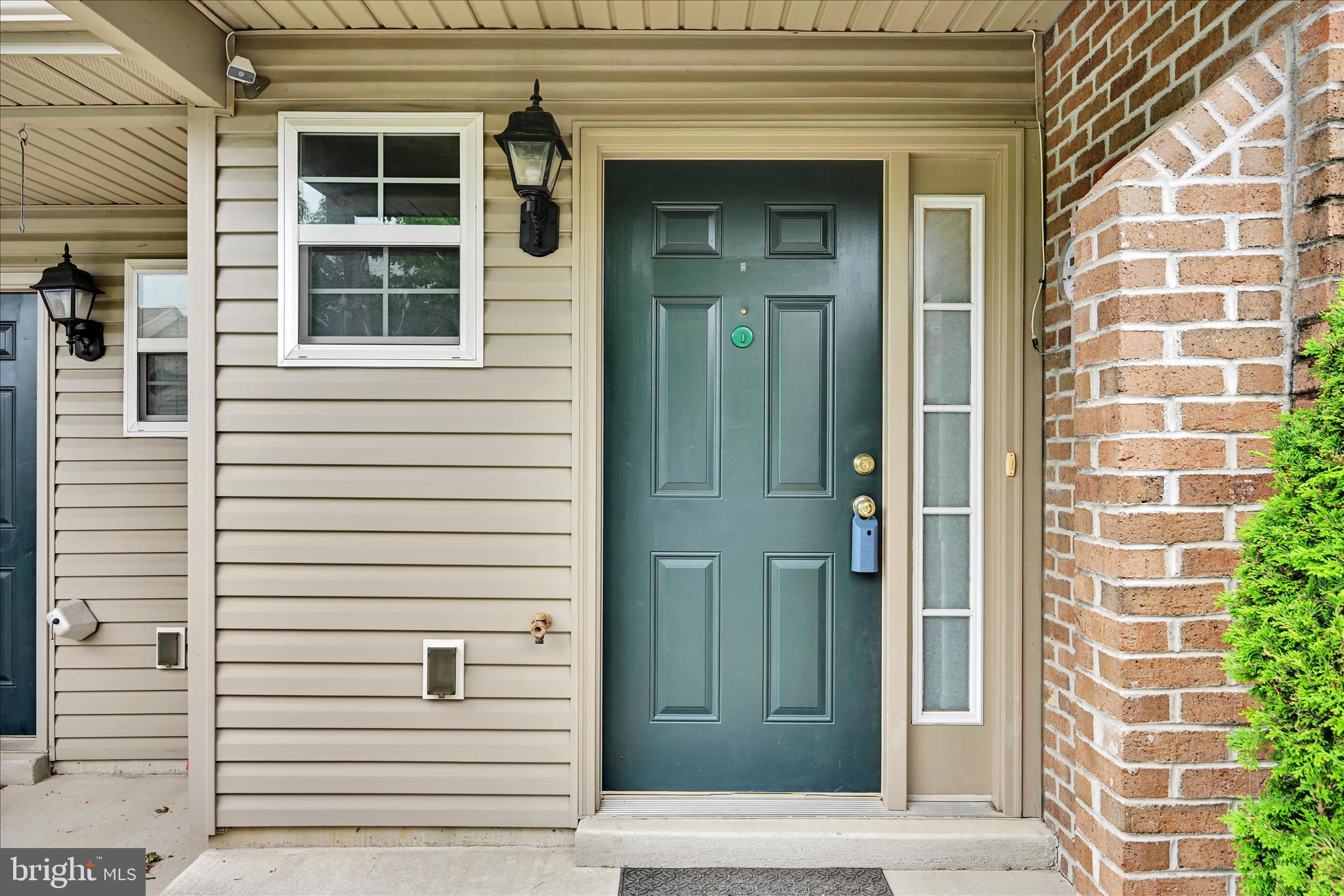 235 THRUSH DRIVE