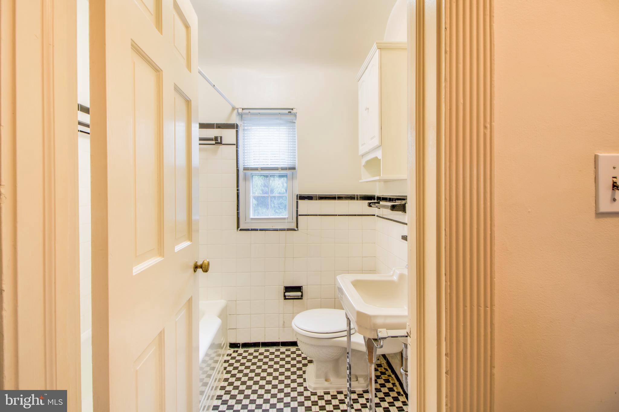 AURORA HILLS - Residential Lease