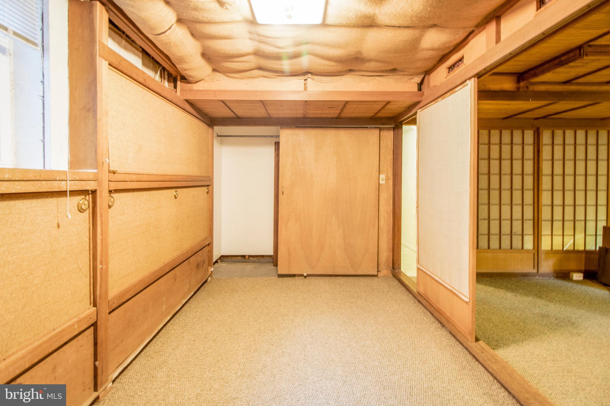 AURORA HILLS - Residential Lease