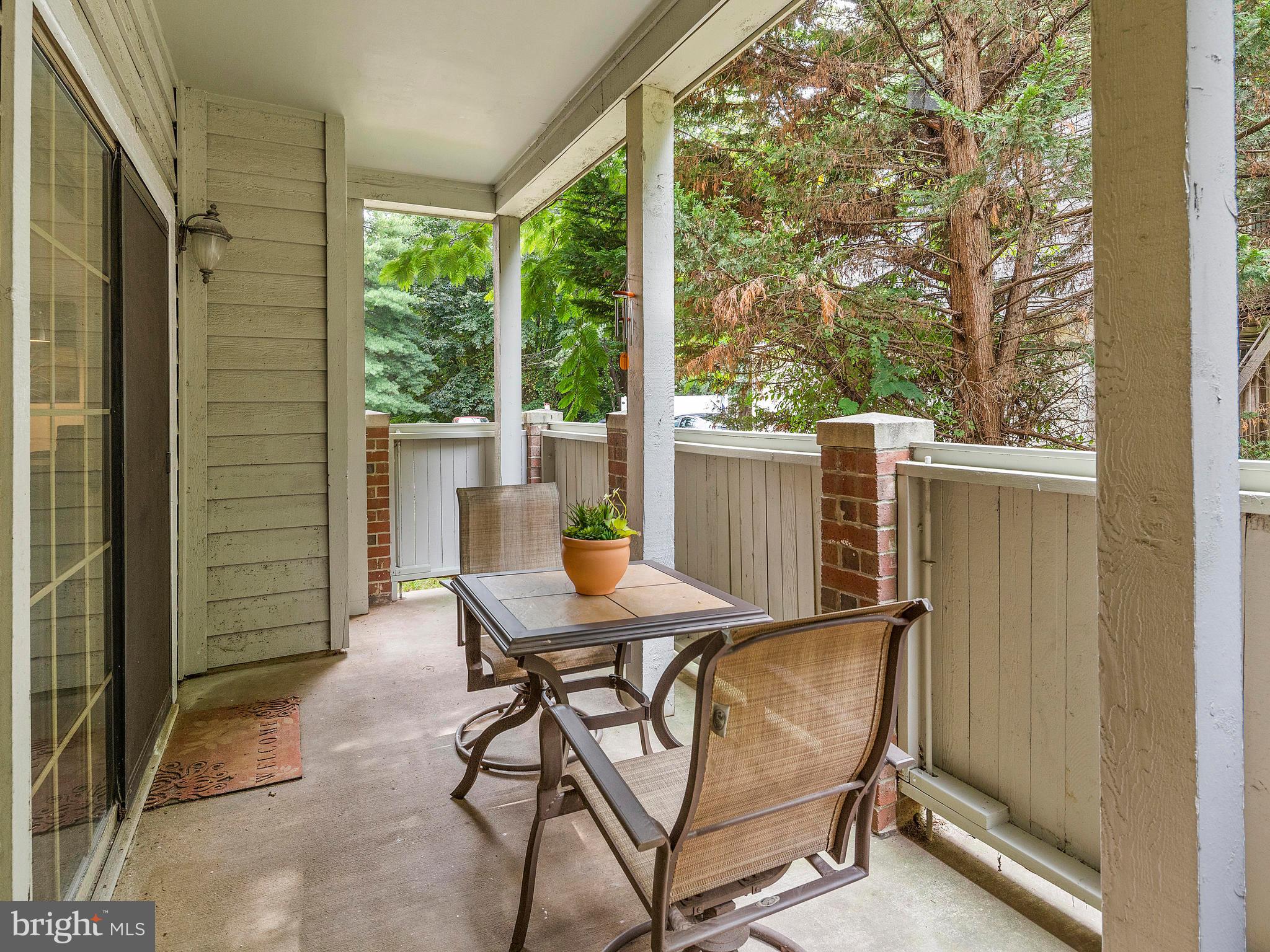 PENDERBROOK SQUARE CONDOMINIUMS - Residential