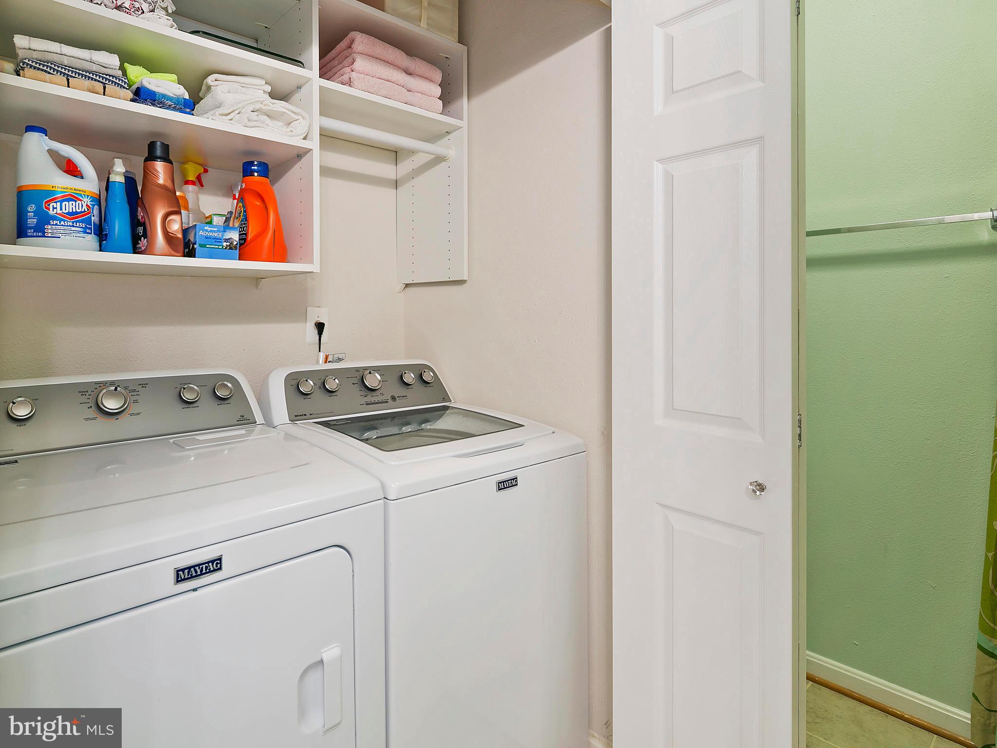 PENDERBROOK SQUARE CONDOMINIUMS - Residential