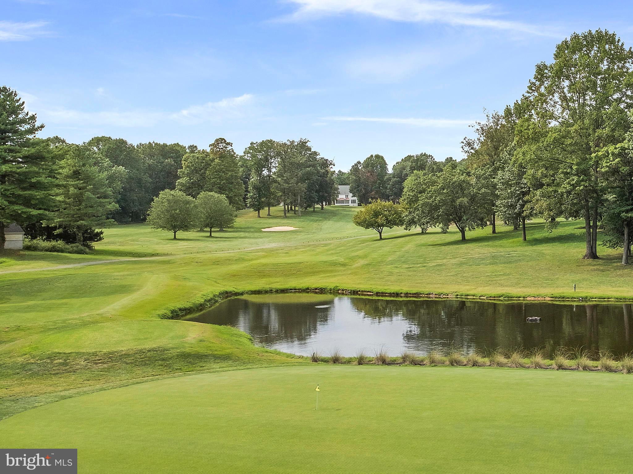 PENDERBROOK SQUARE CONDOMINIUMS - Residential