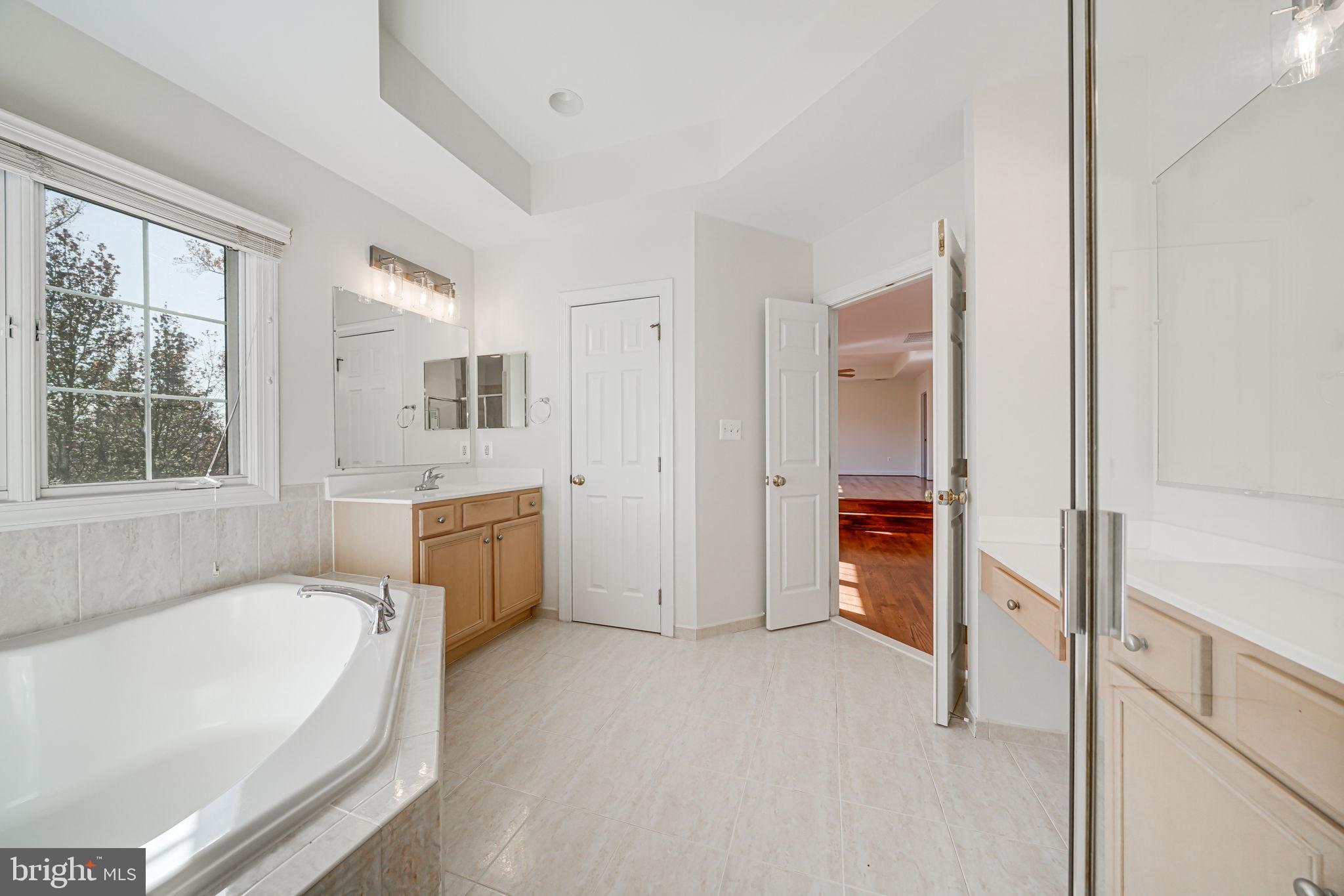 WINSTEAD MANOR - Residential