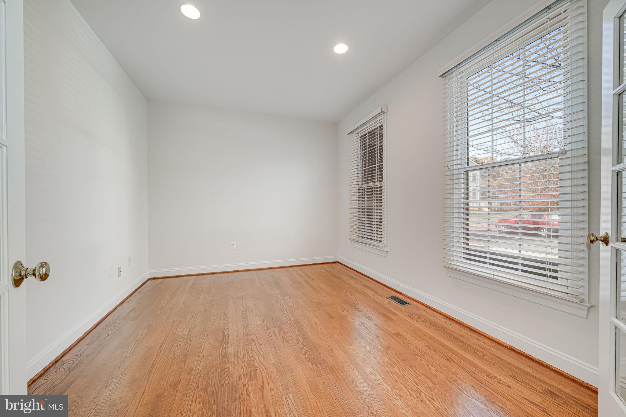 WINSTEAD MANOR - Residential