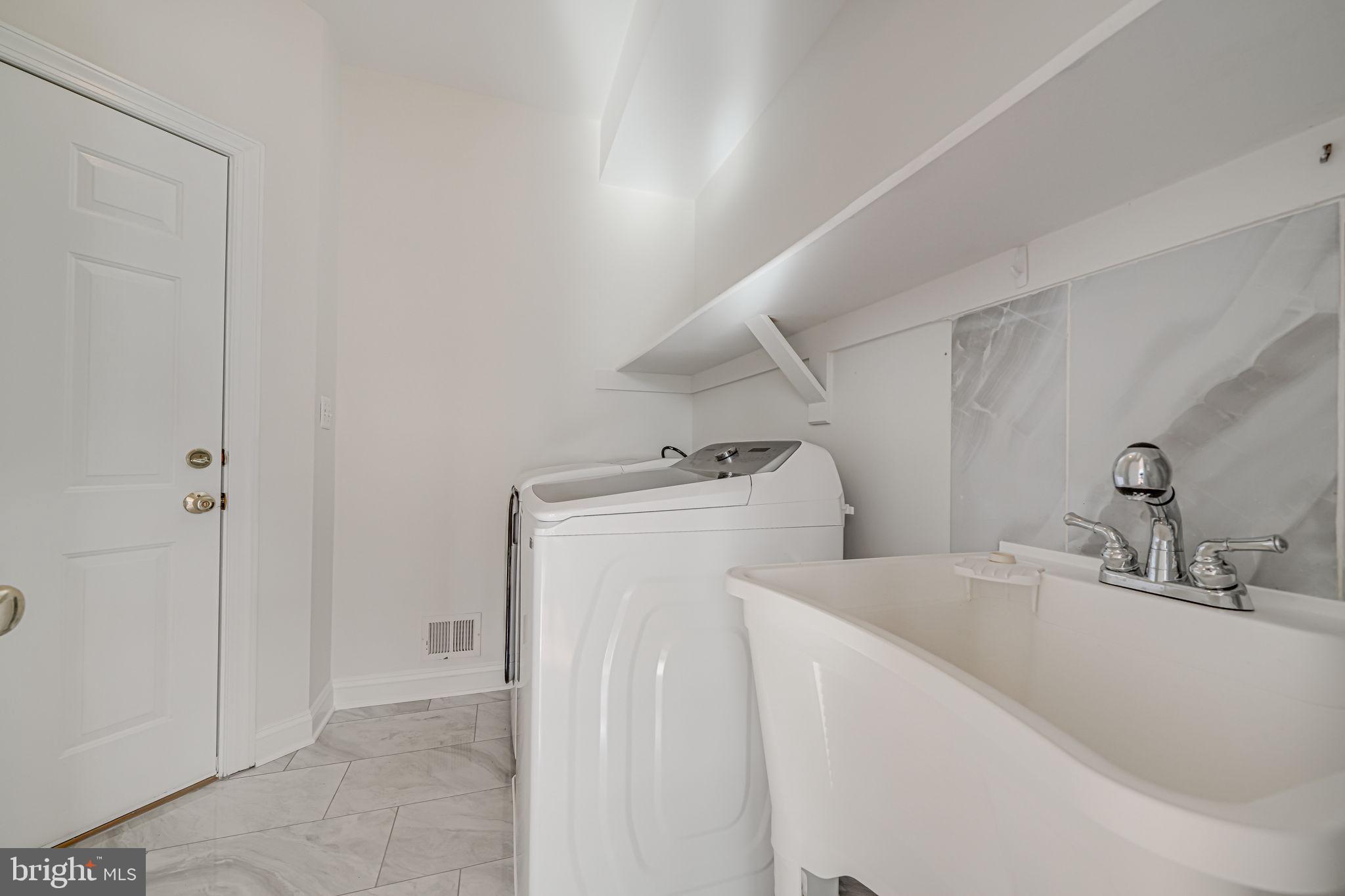 WINSTEAD MANOR - Residential