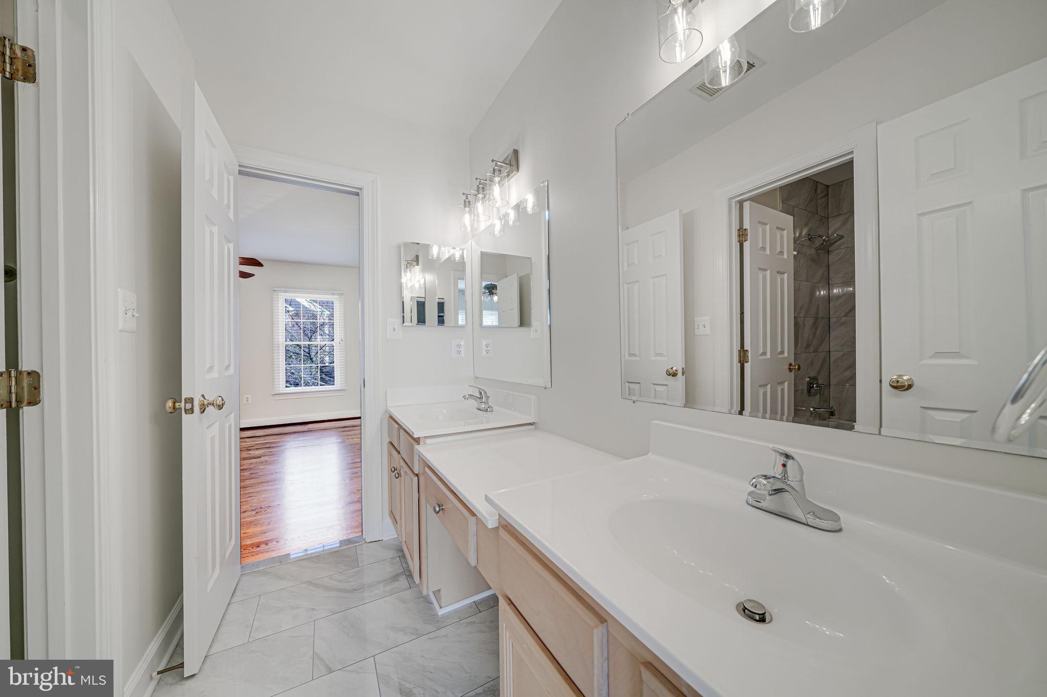 WINSTEAD MANOR - Residential