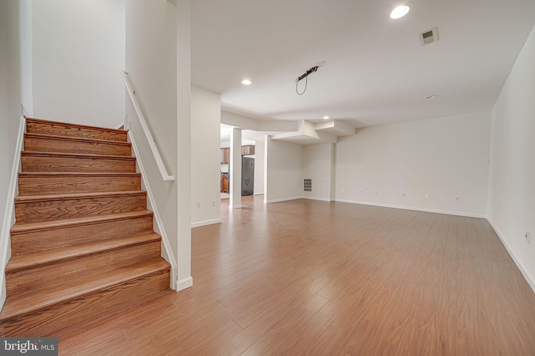 WINSTEAD MANOR - Residential