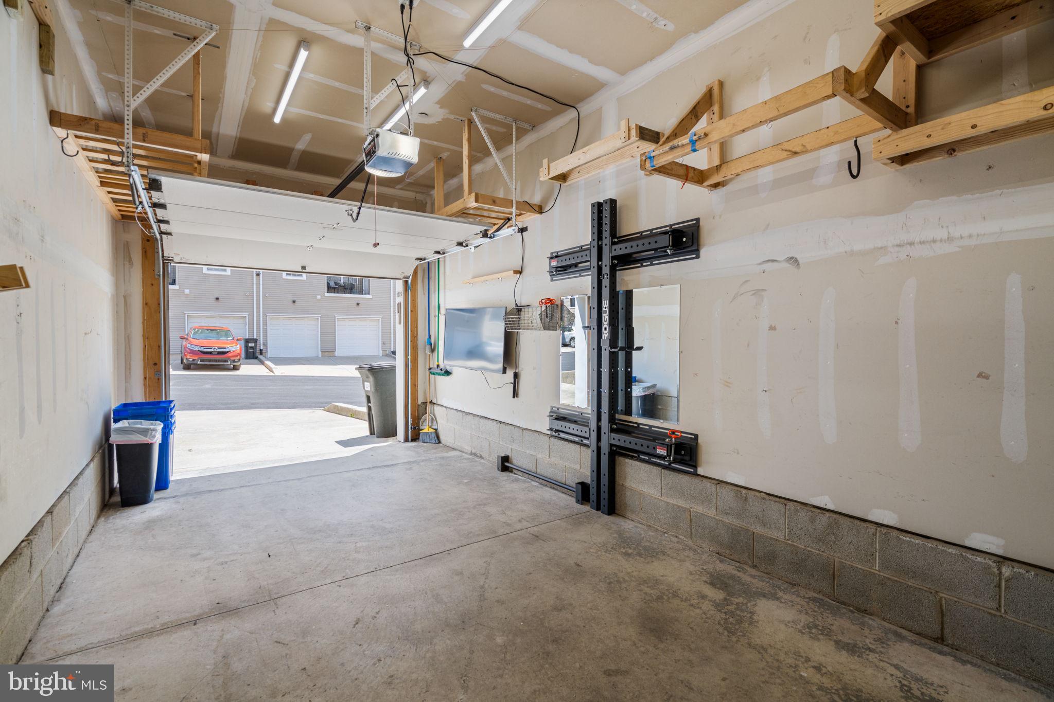 ART MUSEUM AREA - Residential