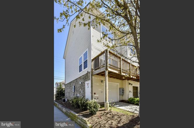 PARKSIDE AT ASHBURN - Residential Lease