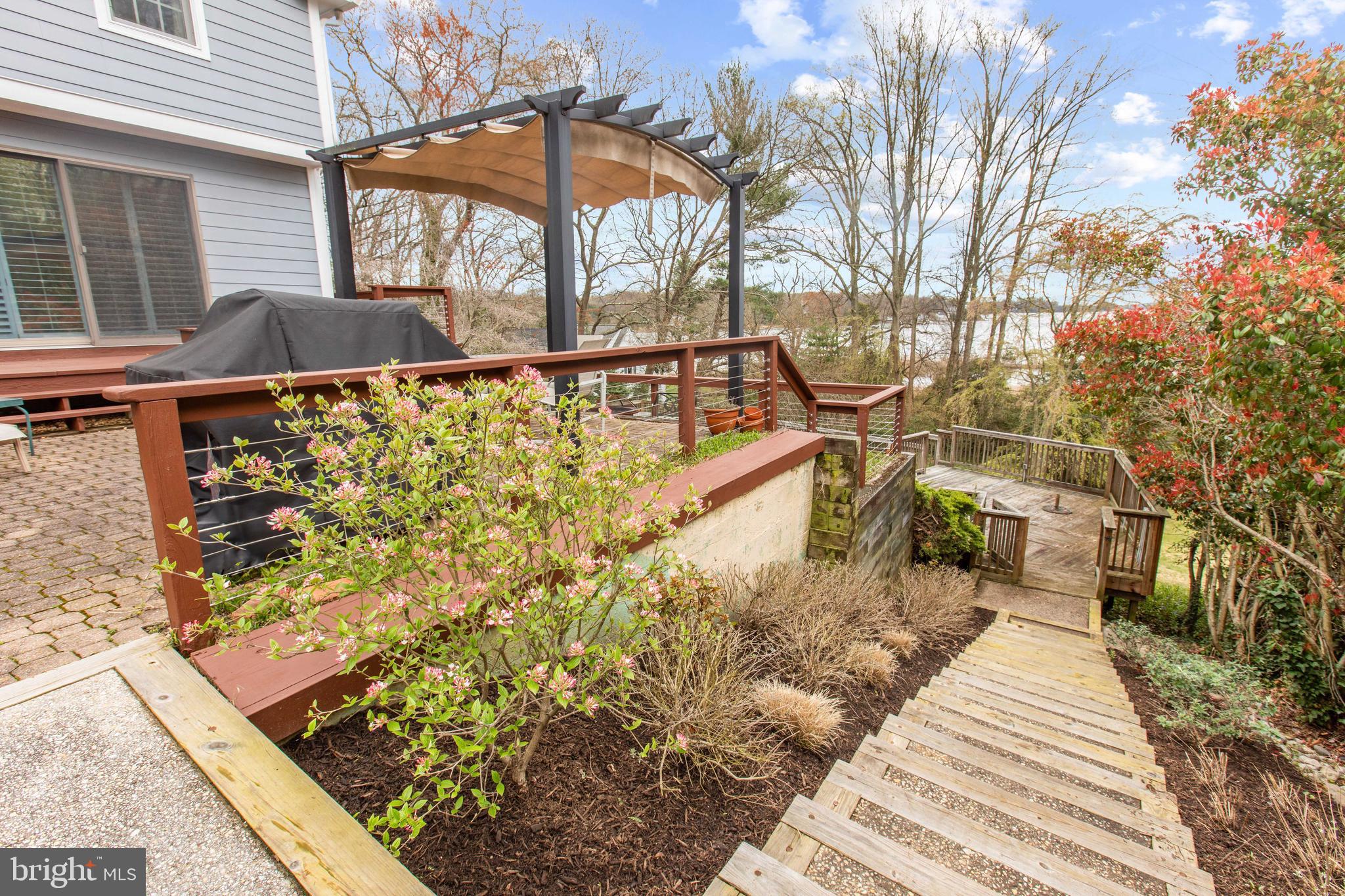 OLDE SEVERNA PARK - Residential