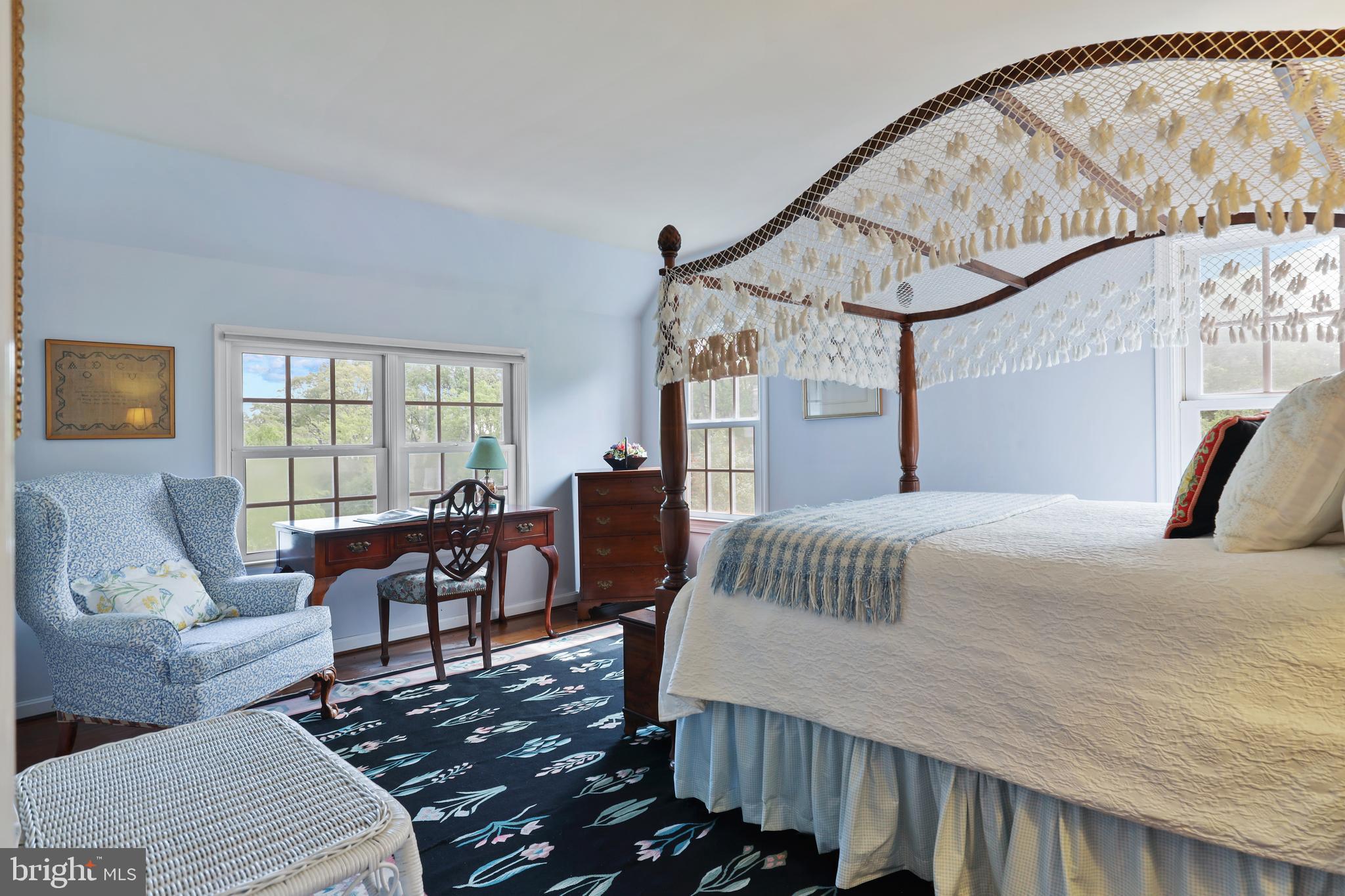 OLDE SEVERNA PARK - Residential