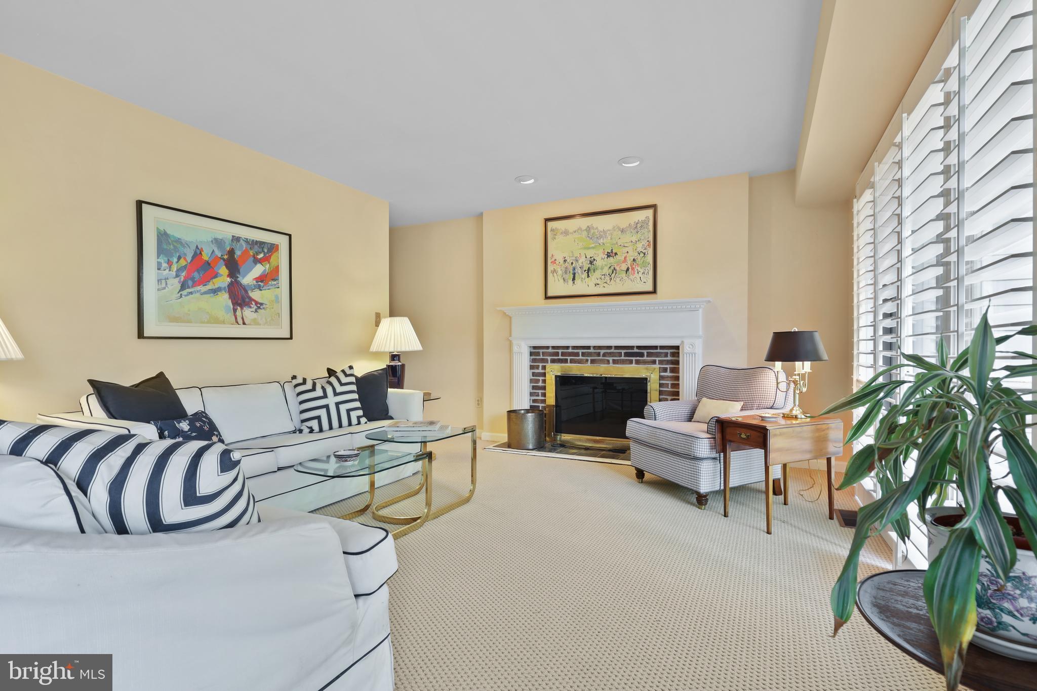 OLDE SEVERNA PARK - Residential