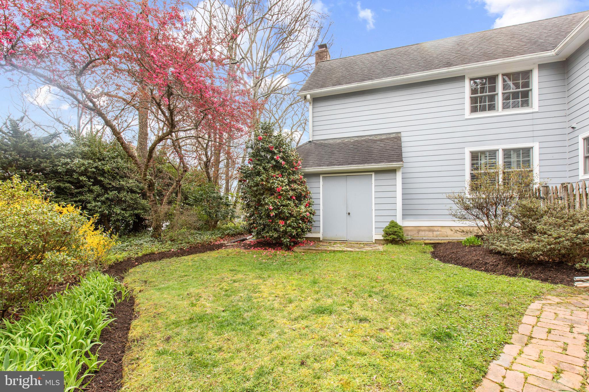 OLDE SEVERNA PARK - Residential