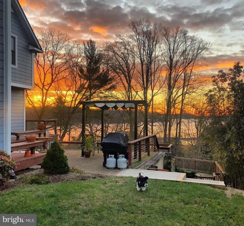 OLDE SEVERNA PARK - Residential