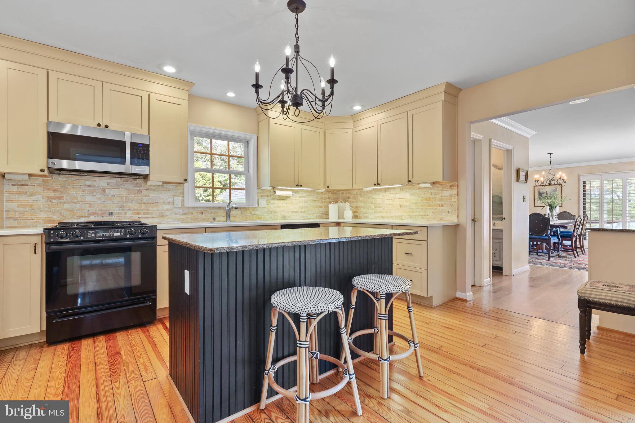 OLDE SEVERNA PARK - Residential