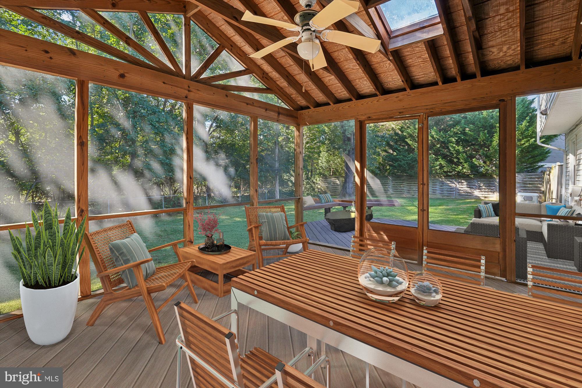 MONTGOMERY SQUARE - Residential