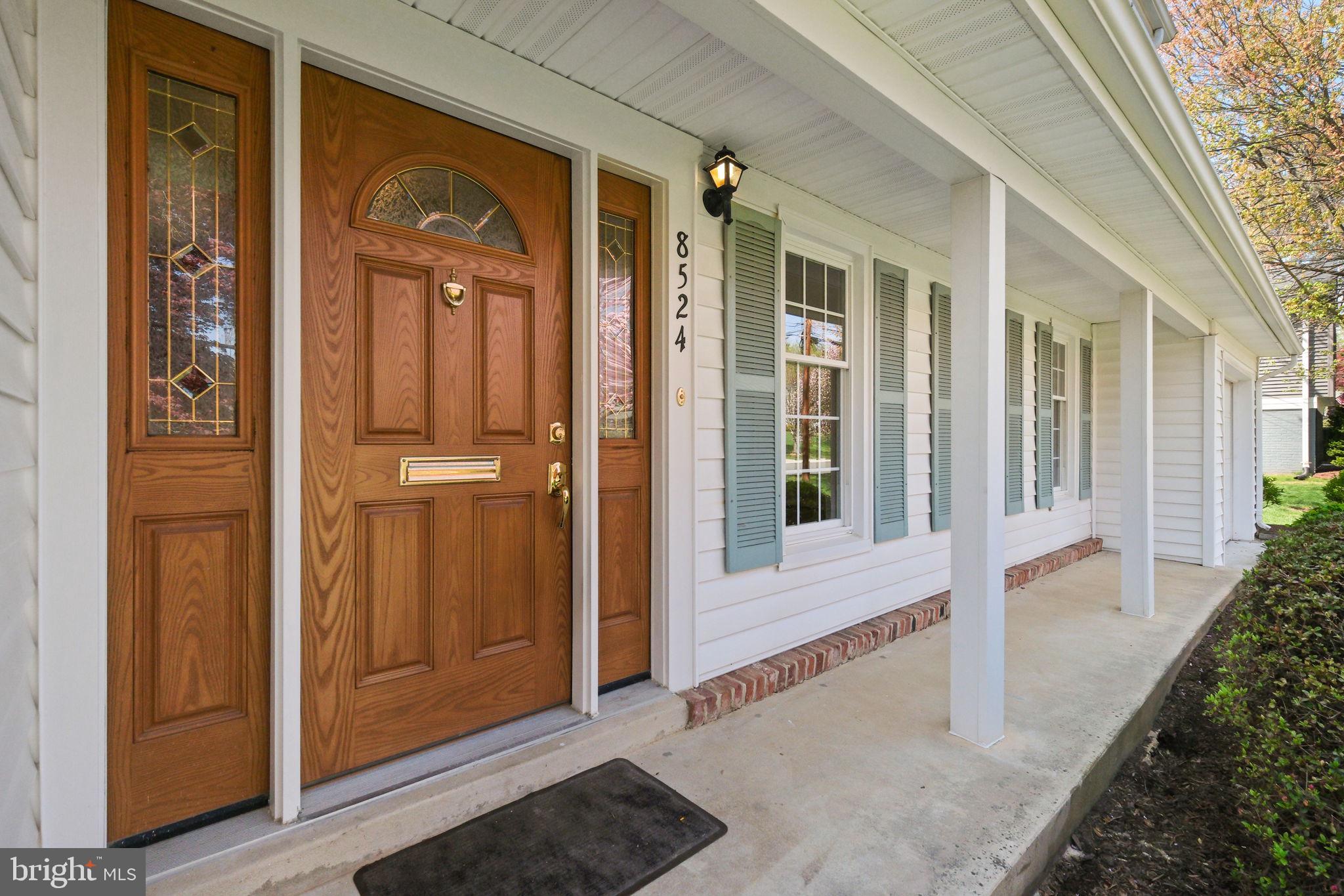MONTGOMERY SQUARE - Residential