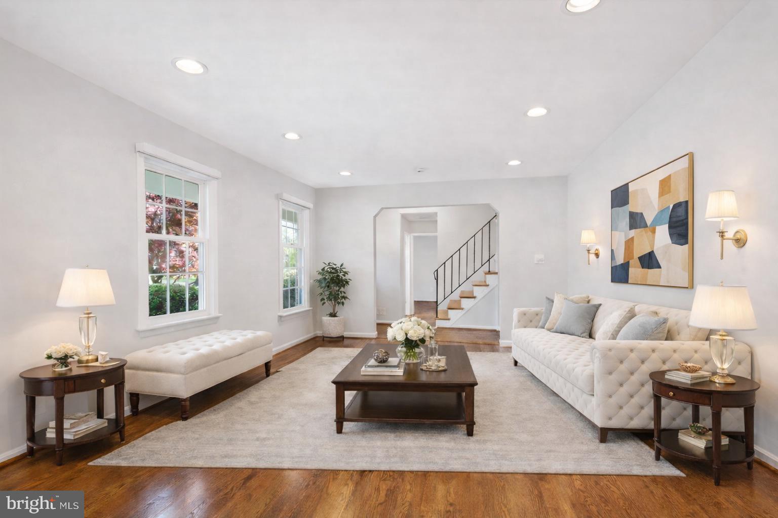 MONTGOMERY SQUARE - Residential