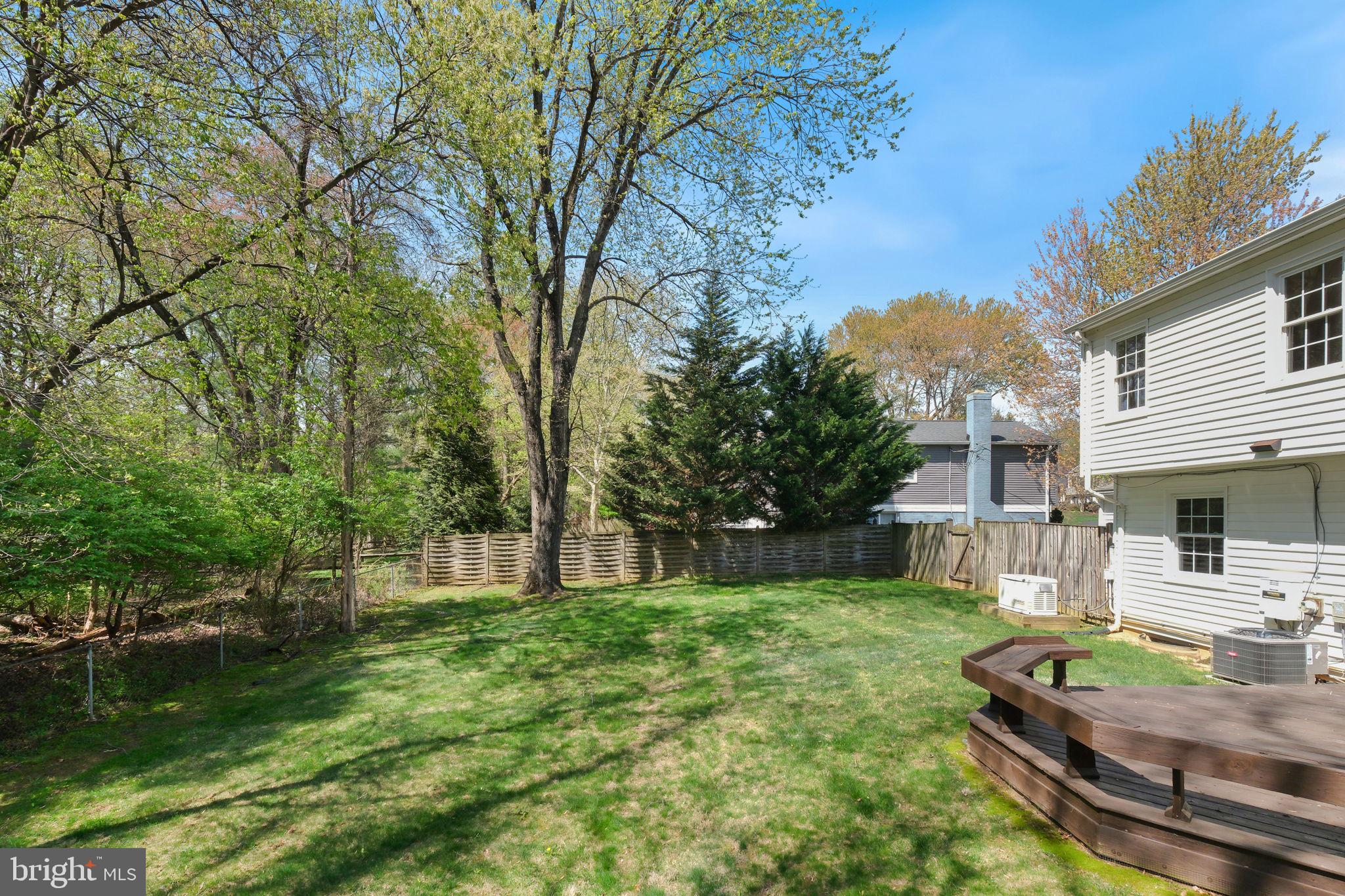 MONTGOMERY SQUARE - Residential