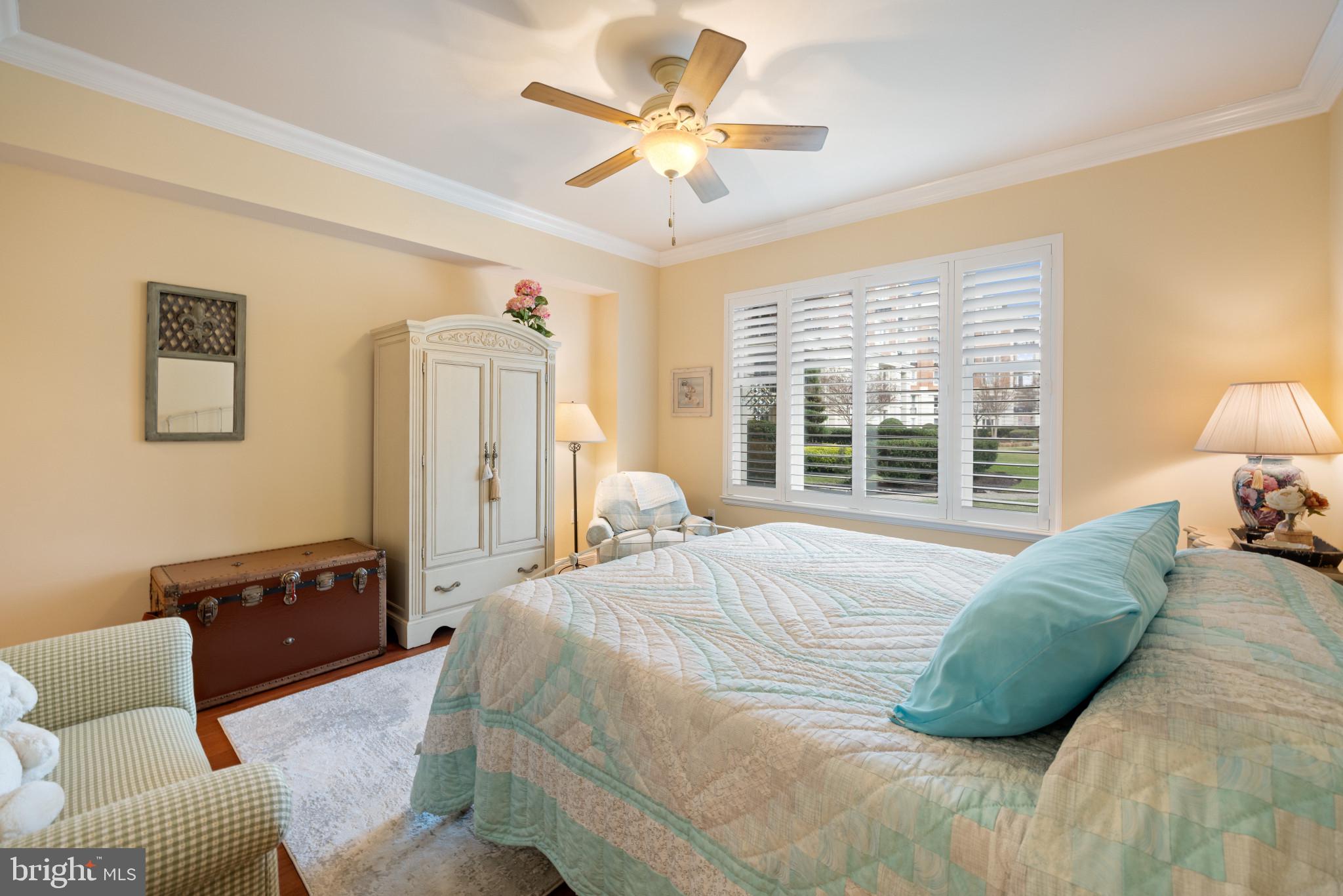 THE RITZ-CARLTON RESIDENCES - Residential