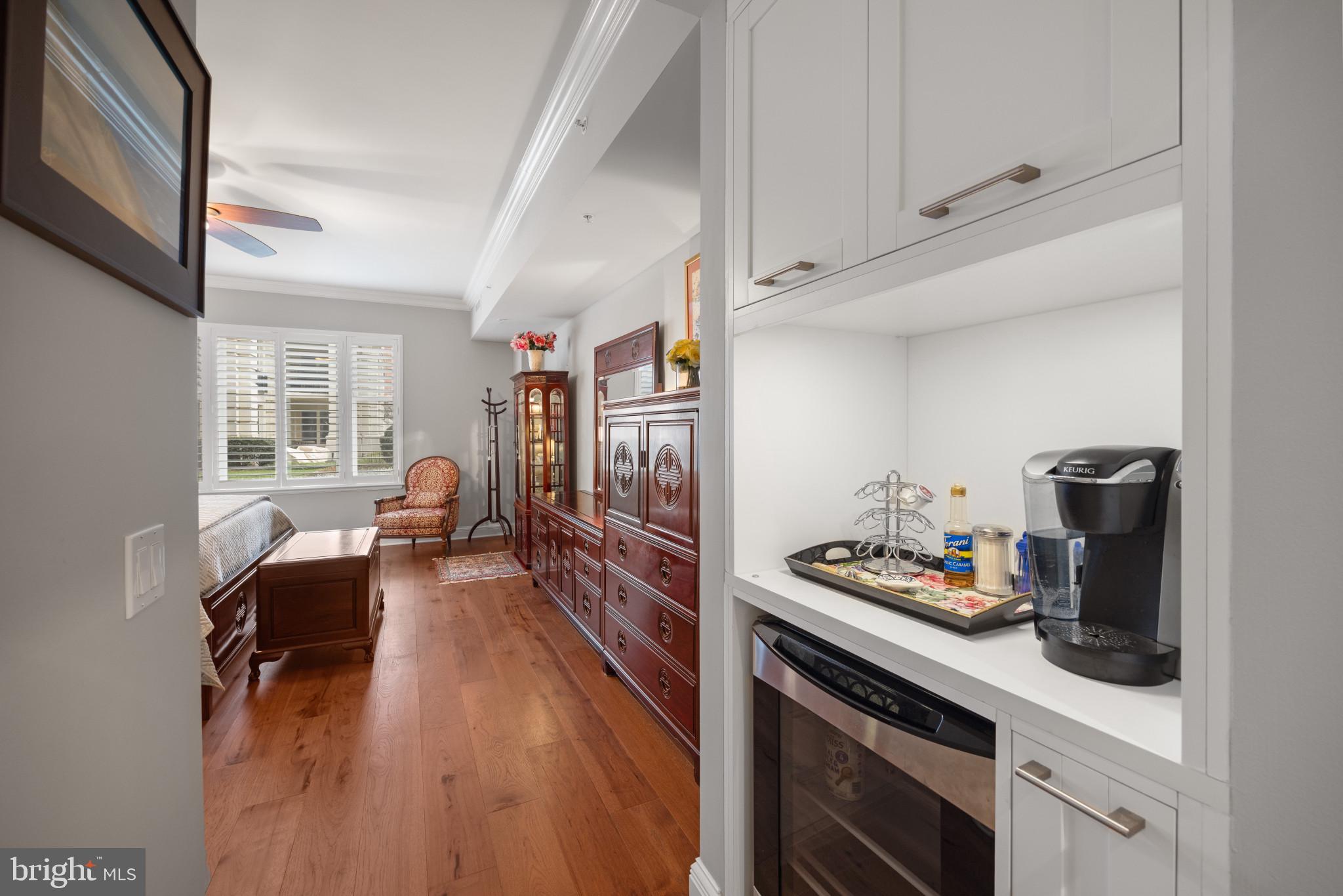 THE RITZ-CARLTON RESIDENCES - Residential