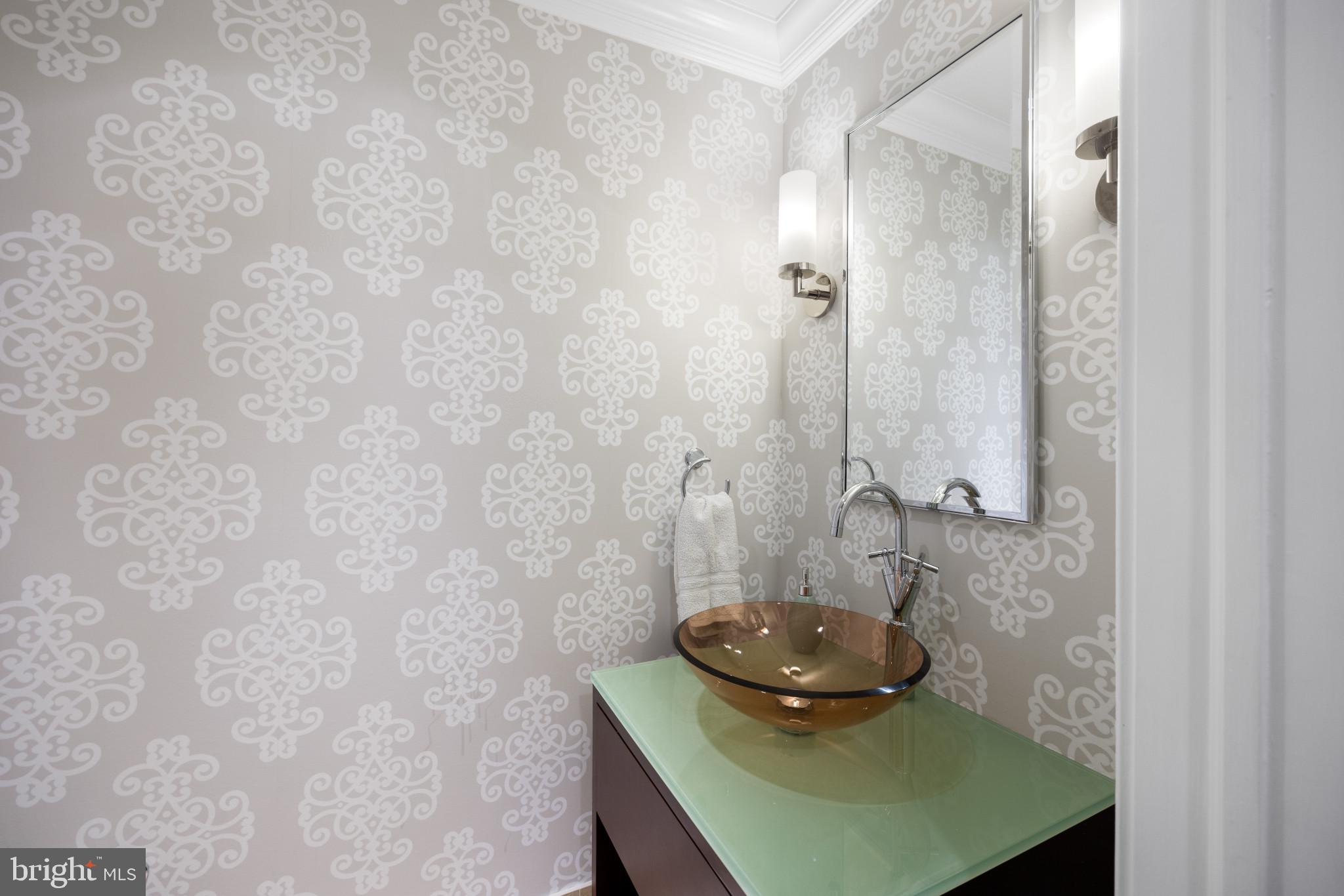 THE RITZ-CARLTON RESIDENCES - Residential