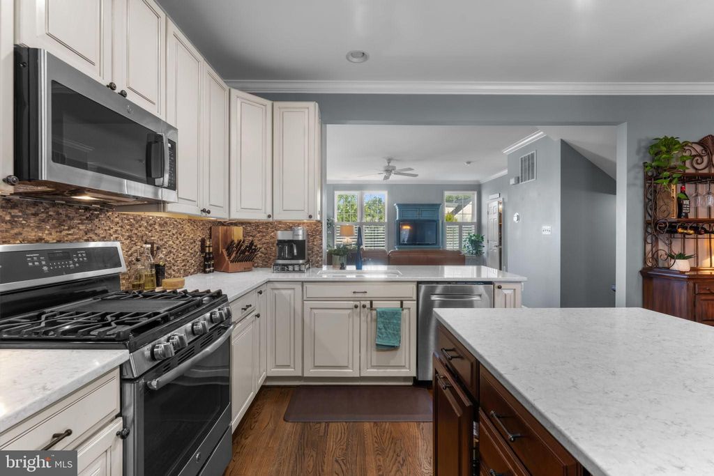 Photo of 12658 Stone Lined Circle, WOODBRIDGE, VA 22192 (MLS # VAPW2105754)