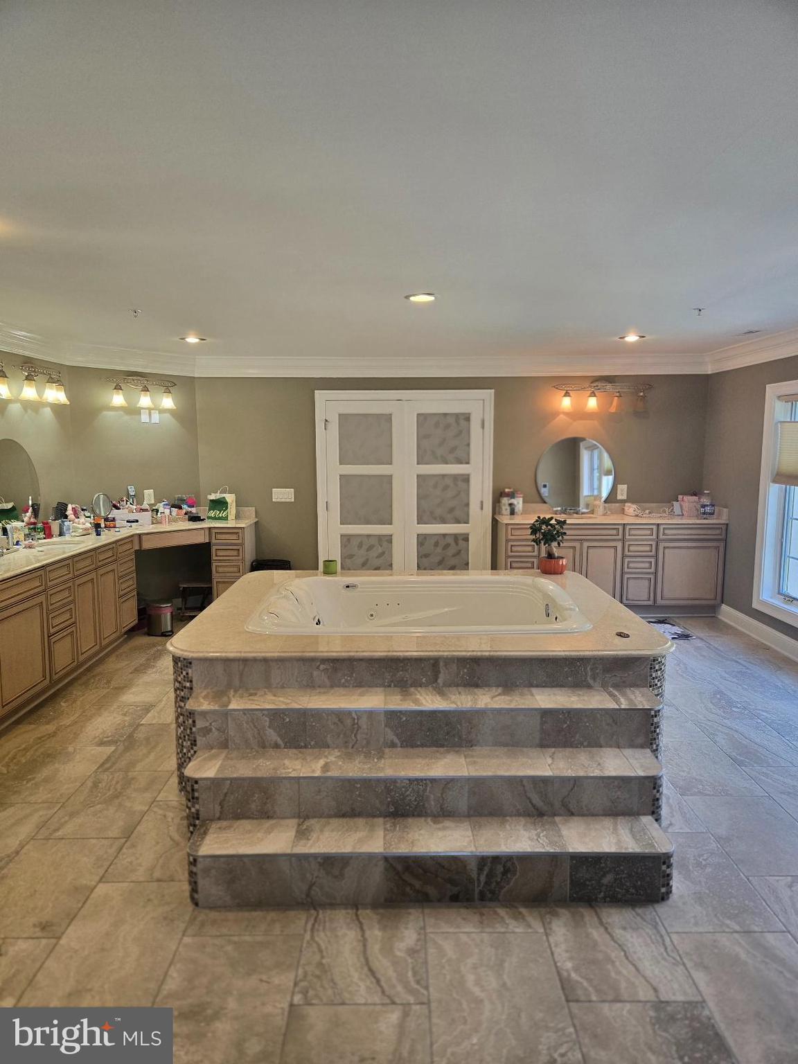 HIGHLAND ACRES - Residential