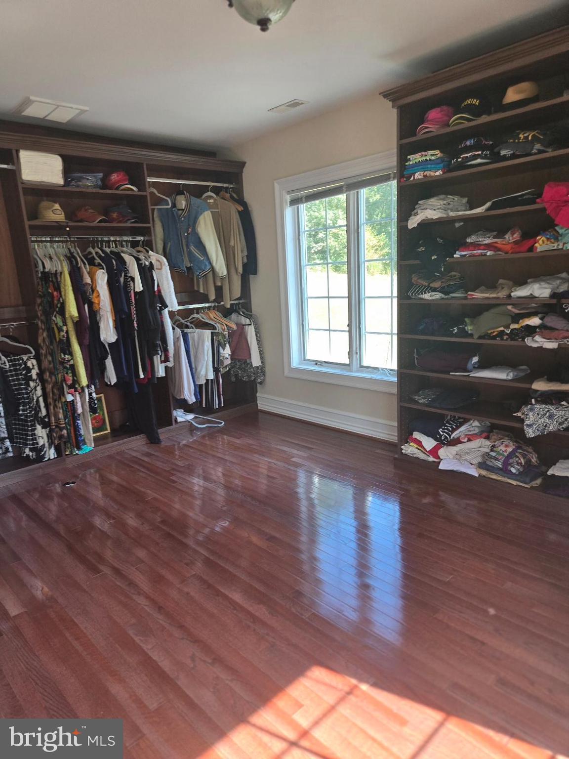 HIGHLAND ACRES - Residential