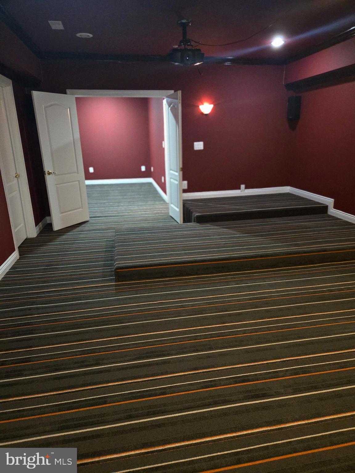 HIGHLAND ACRES - Residential