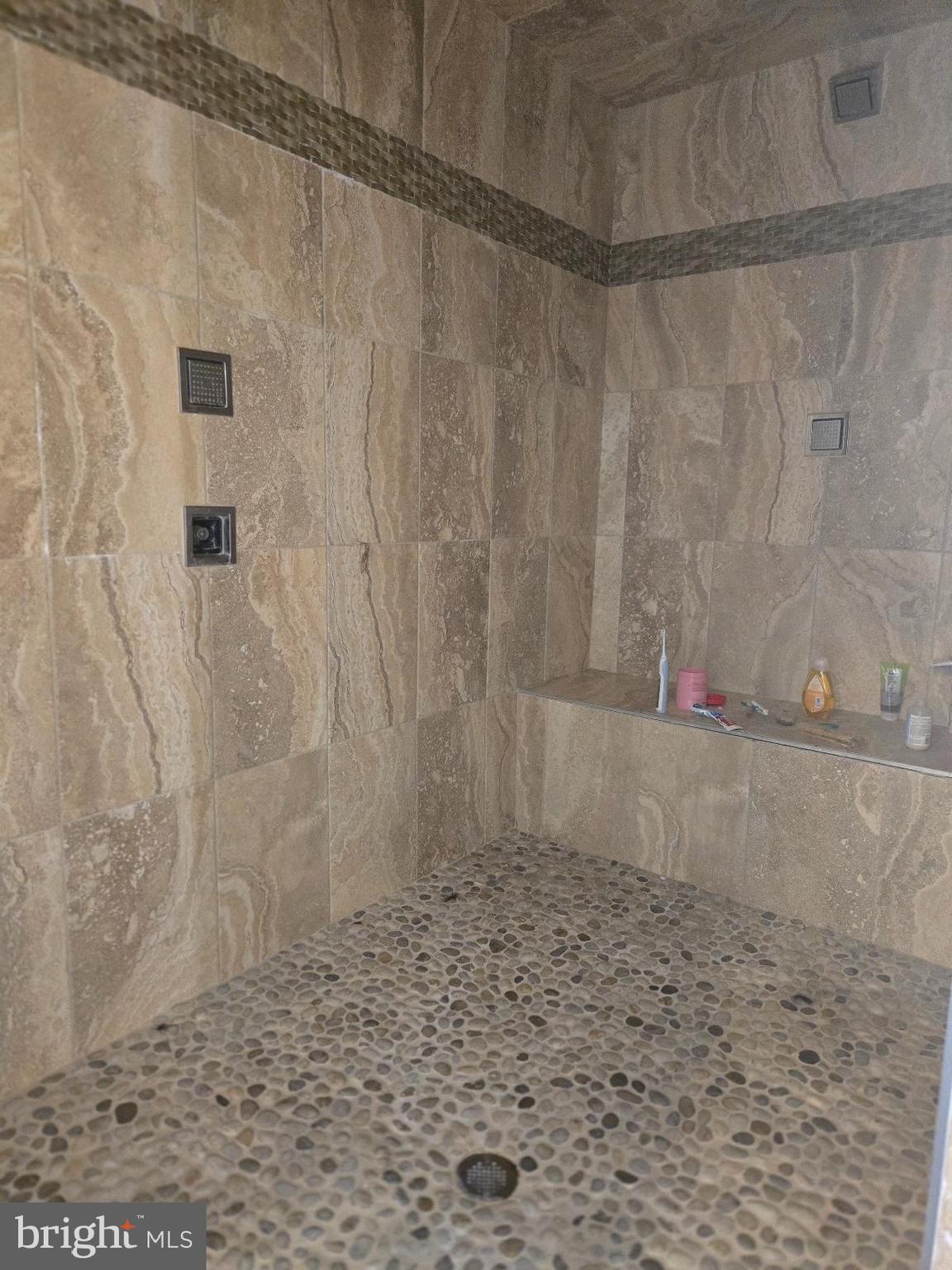 HIGHLAND ACRES - Residential