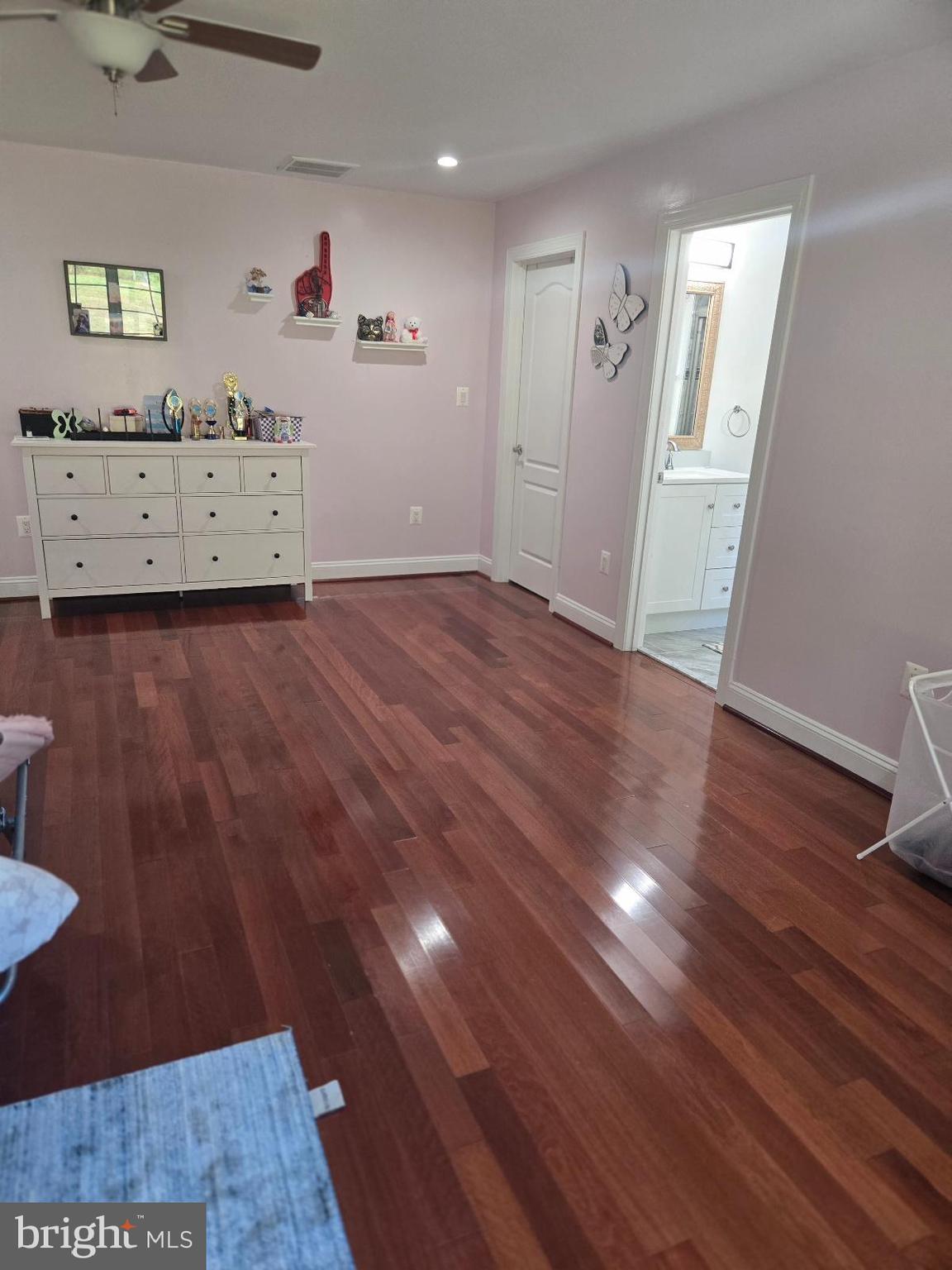 HIGHLAND ACRES - Residential