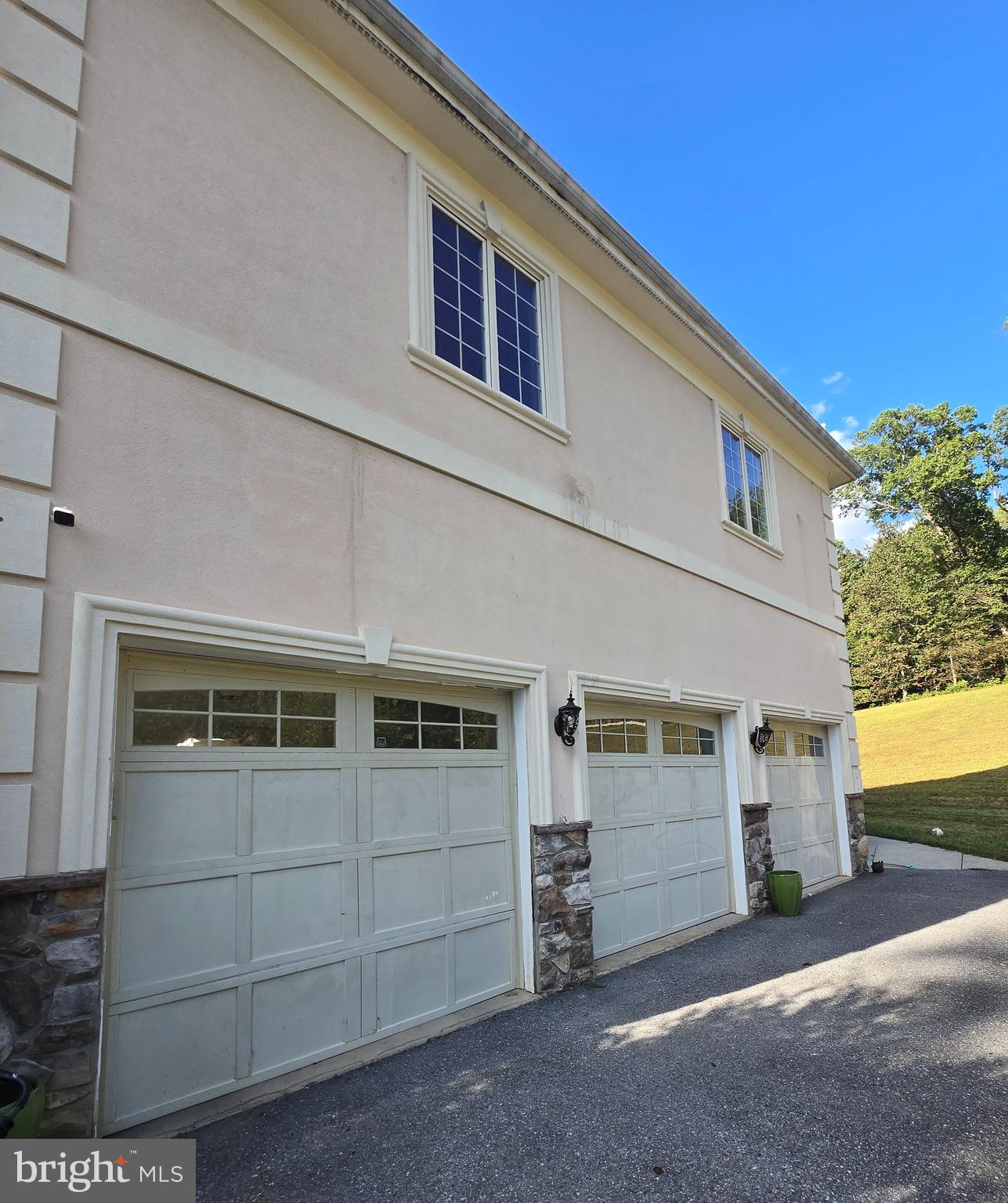 HIGHLAND ACRES - Residential