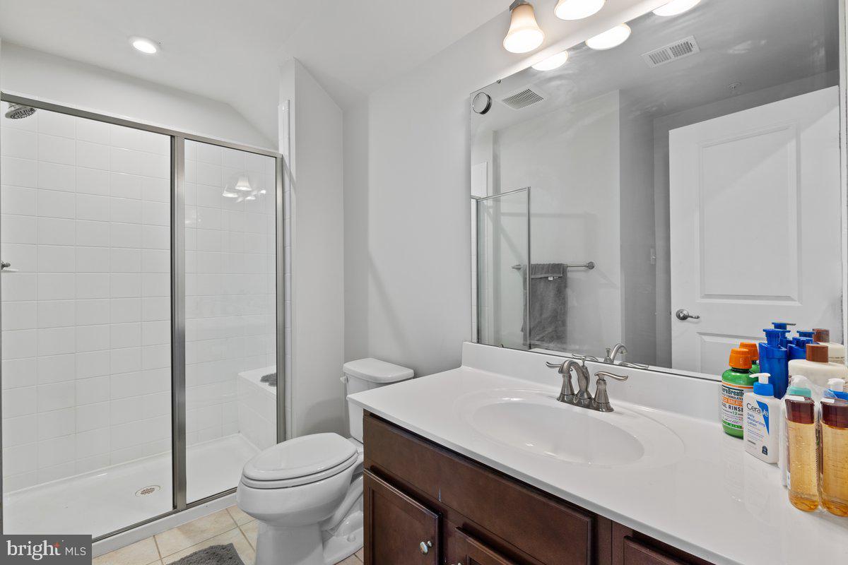 WESTCHESTER SQUARE - Residential