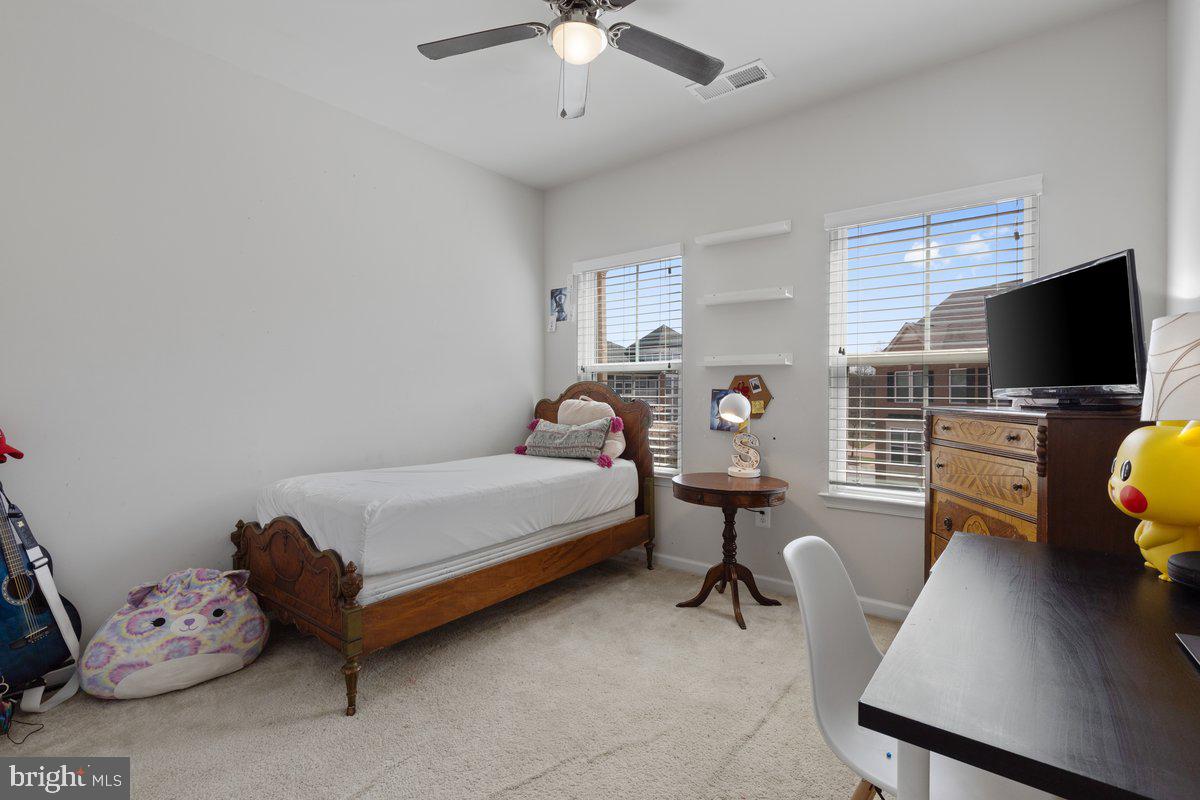 WESTCHESTER SQUARE - Residential