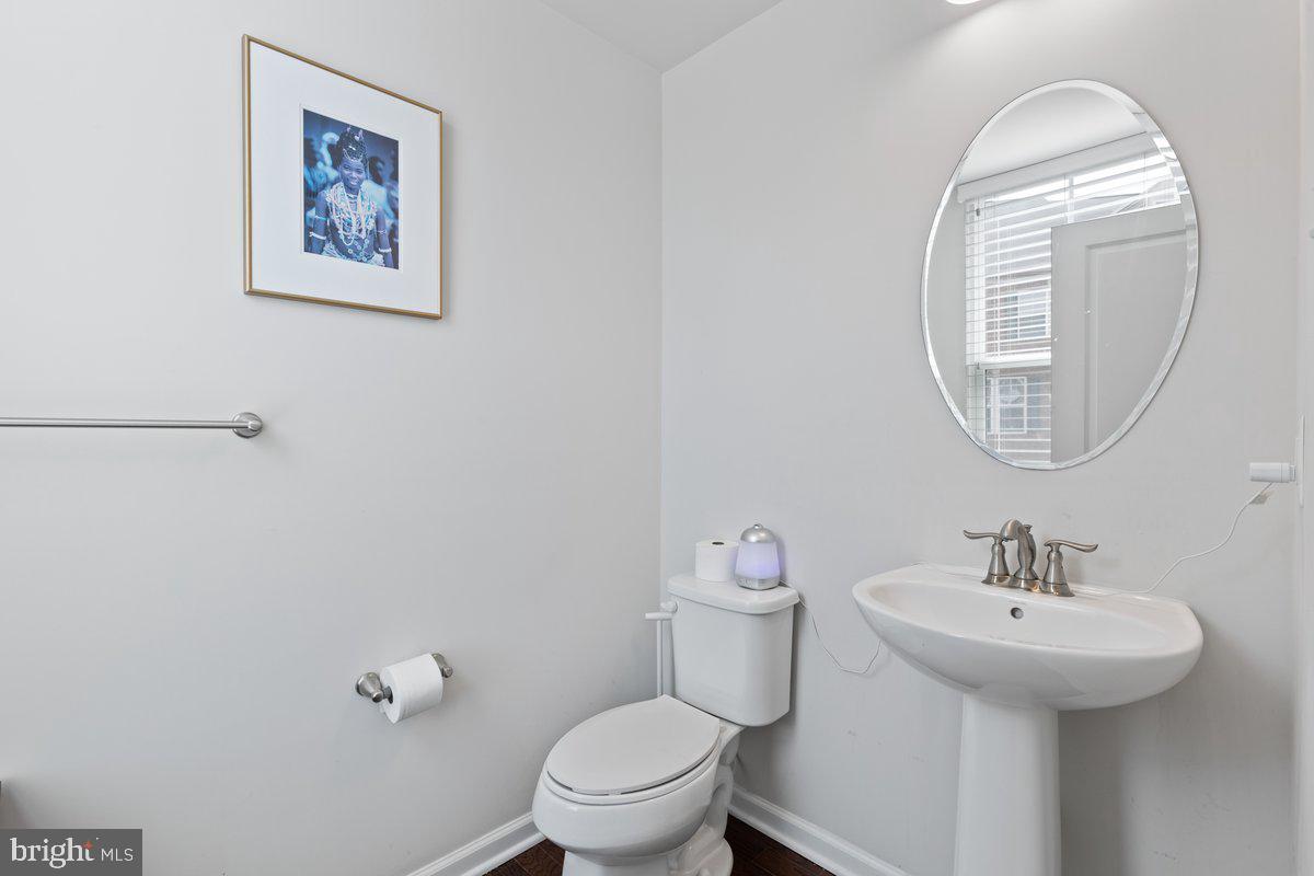 WESTCHESTER SQUARE - Residential