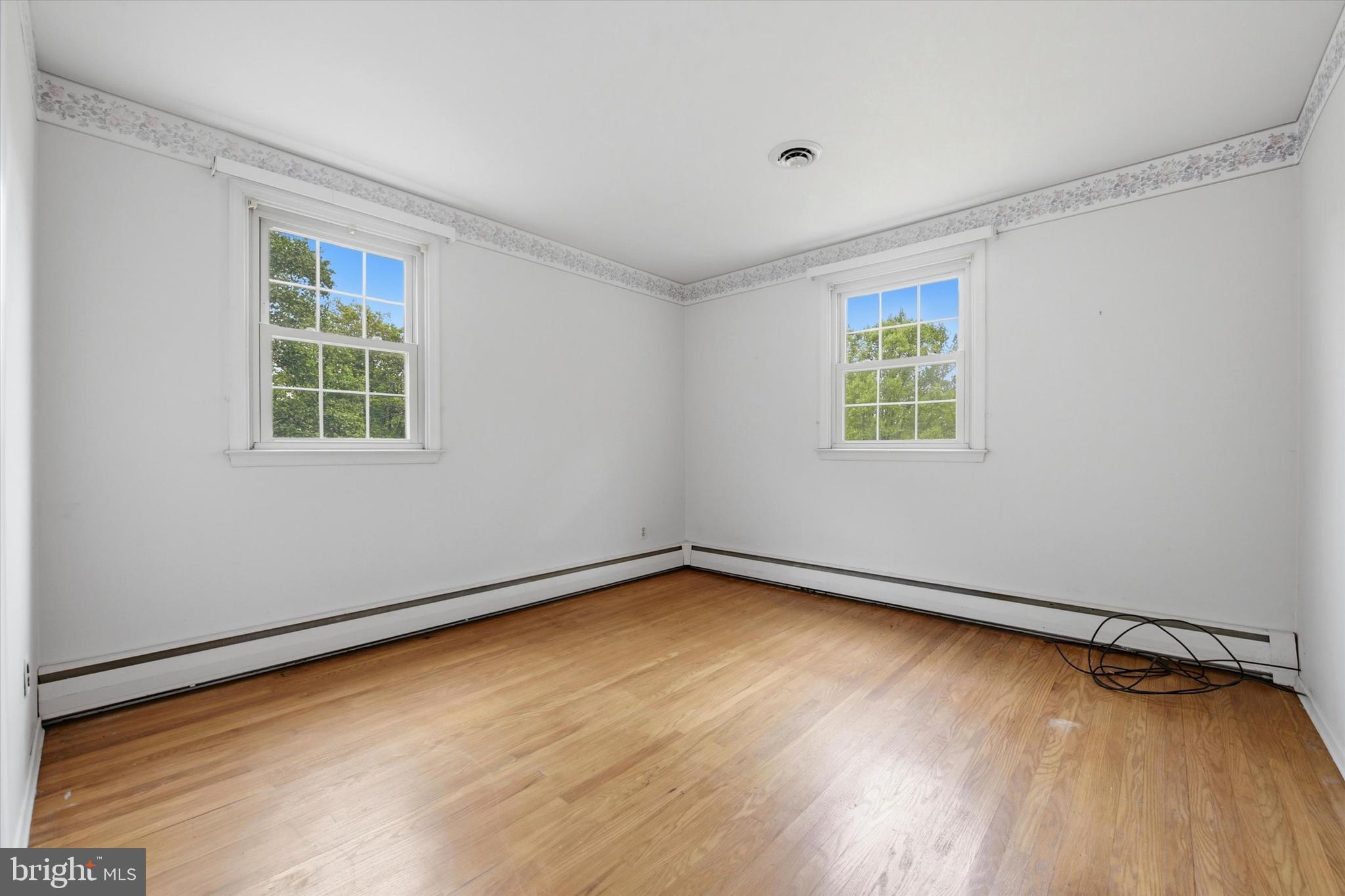 KNOLLWOOD - Residential