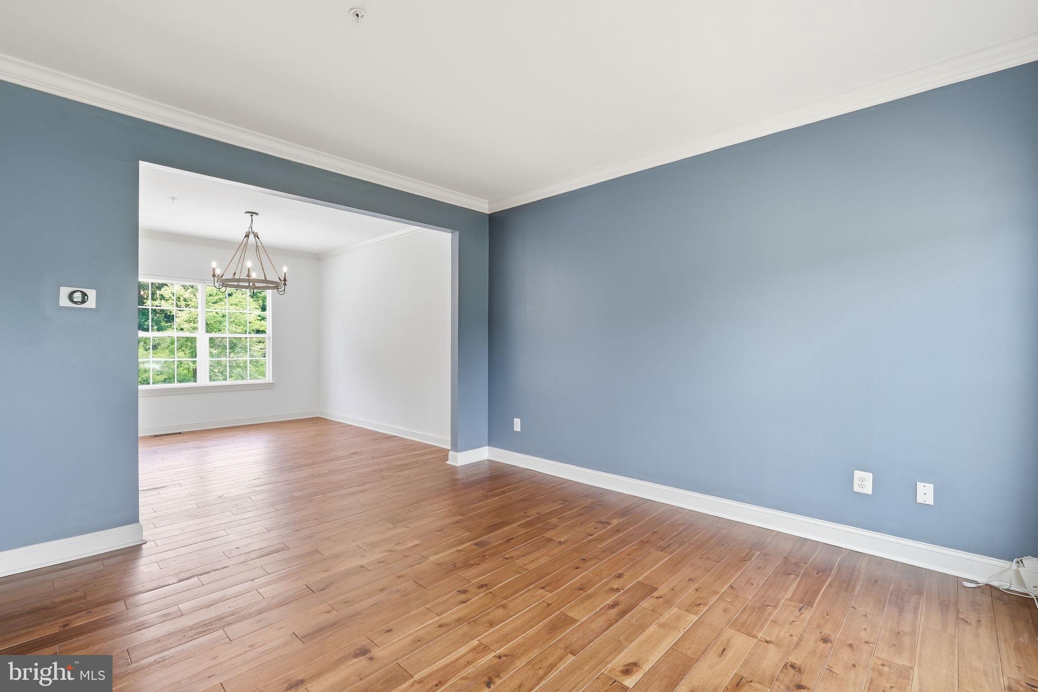 209 LONG HILL COURT 7