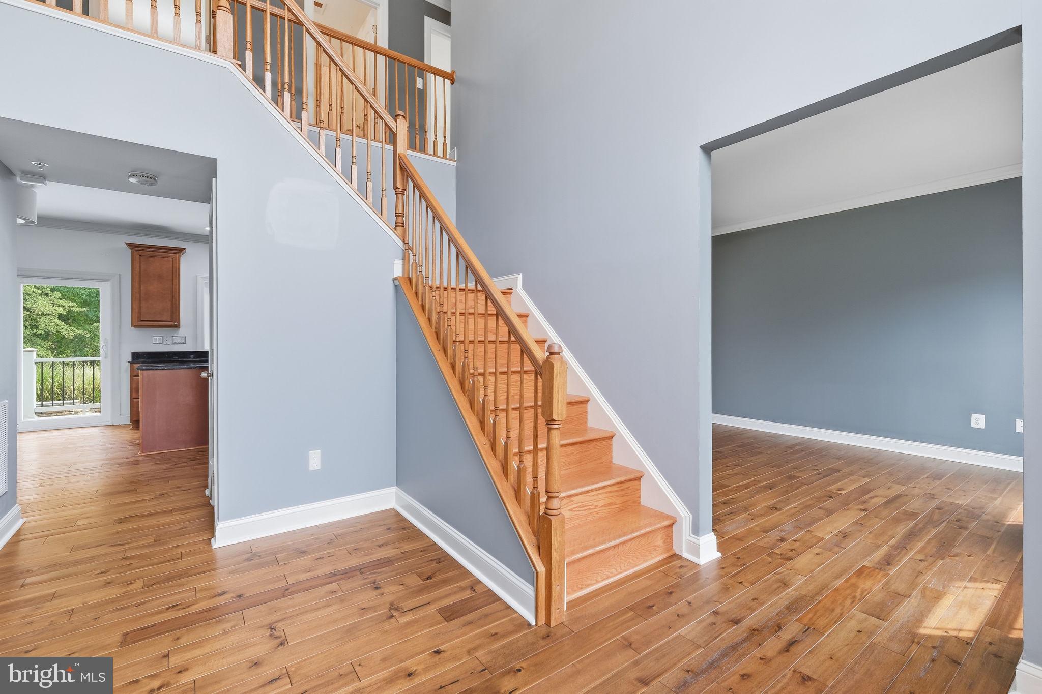 209 LONG HILL COURT 7