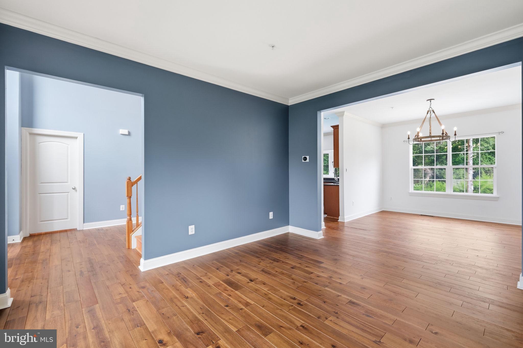 209 LONG HILL COURT 7
