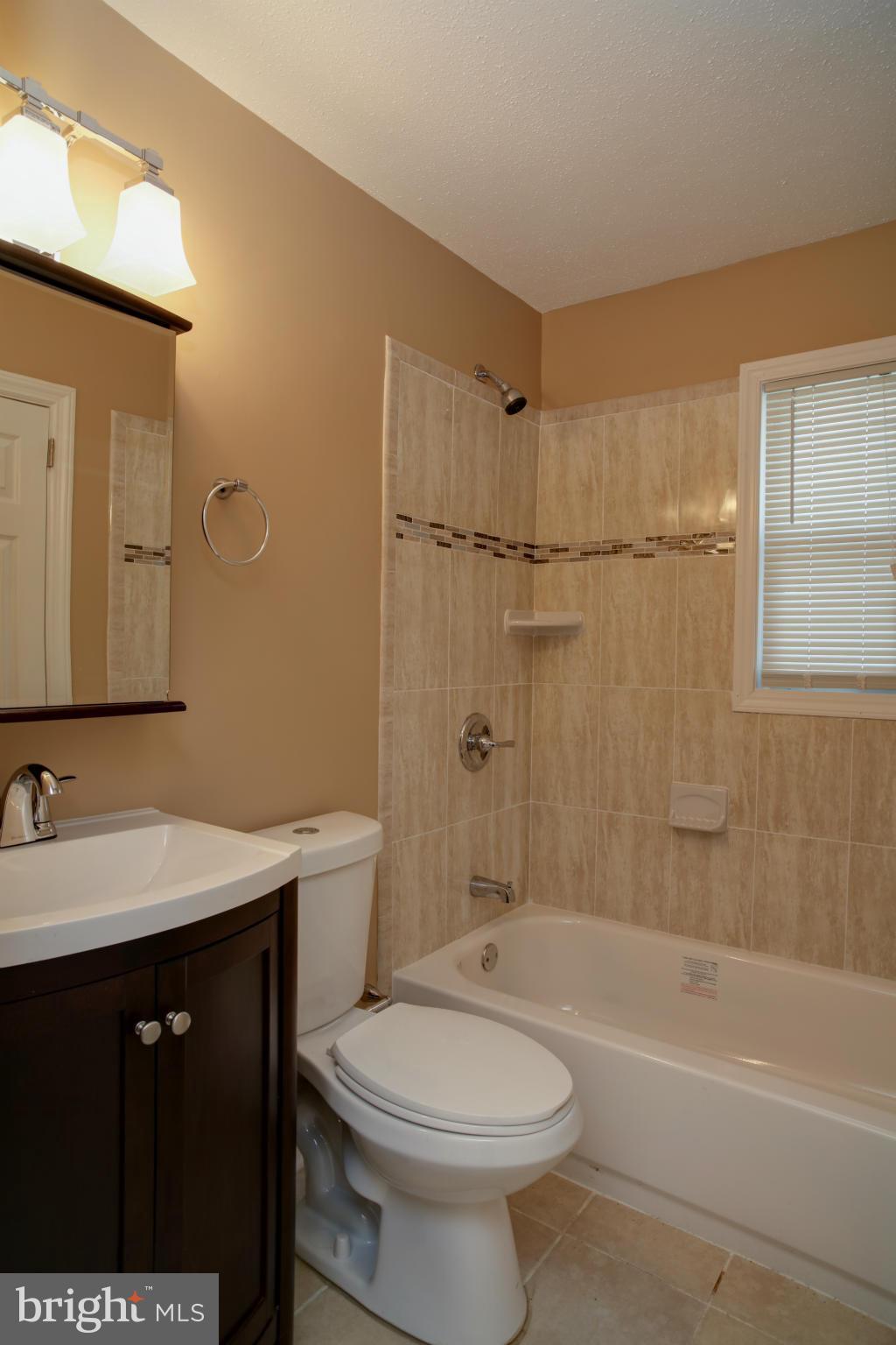 OLE LONGFIELD - Residential