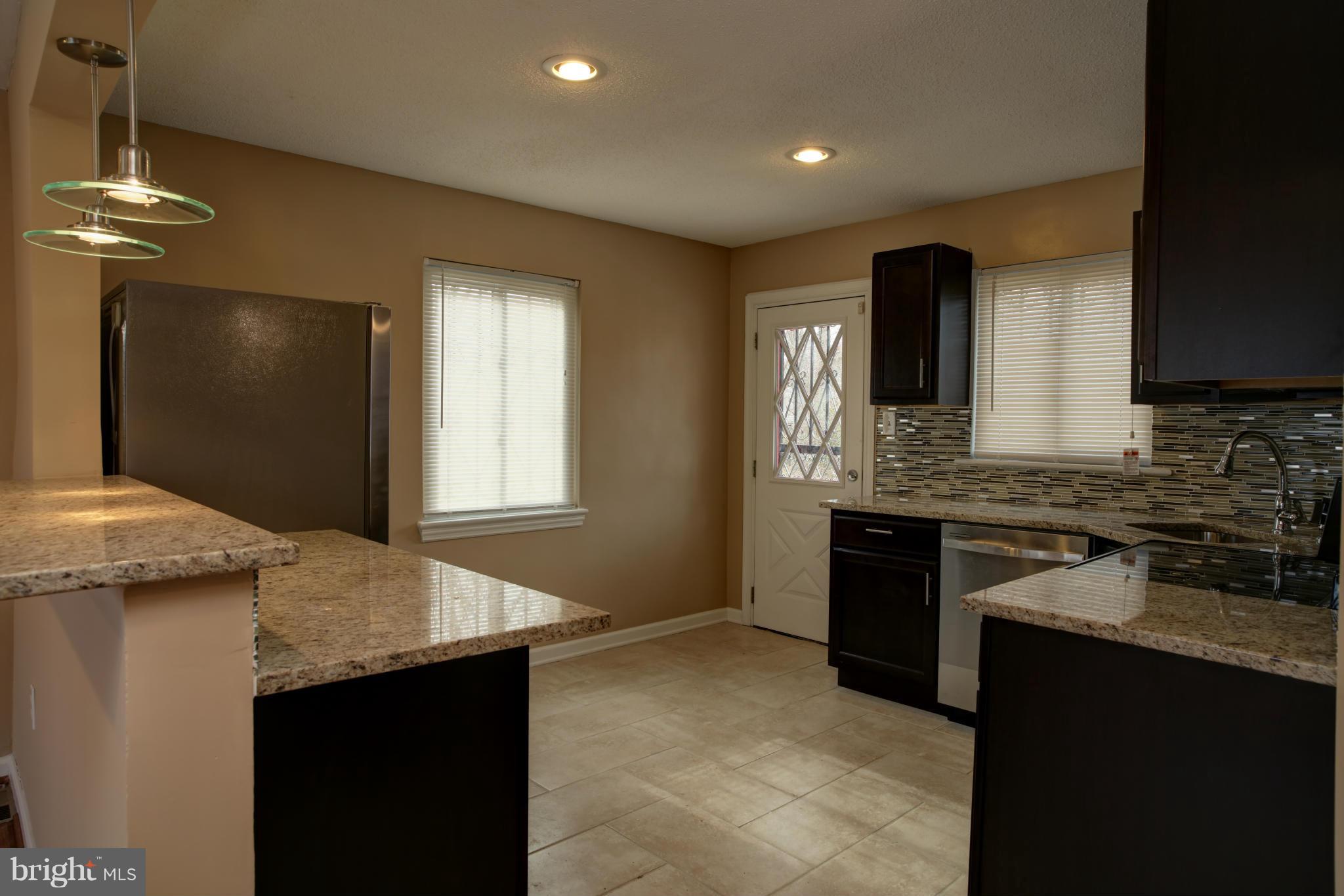 OLE LONGFIELD - Residential