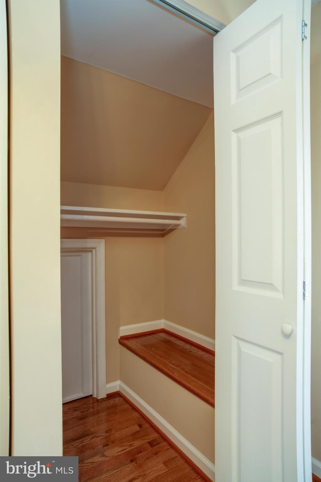 OLE LONGFIELD - Residential